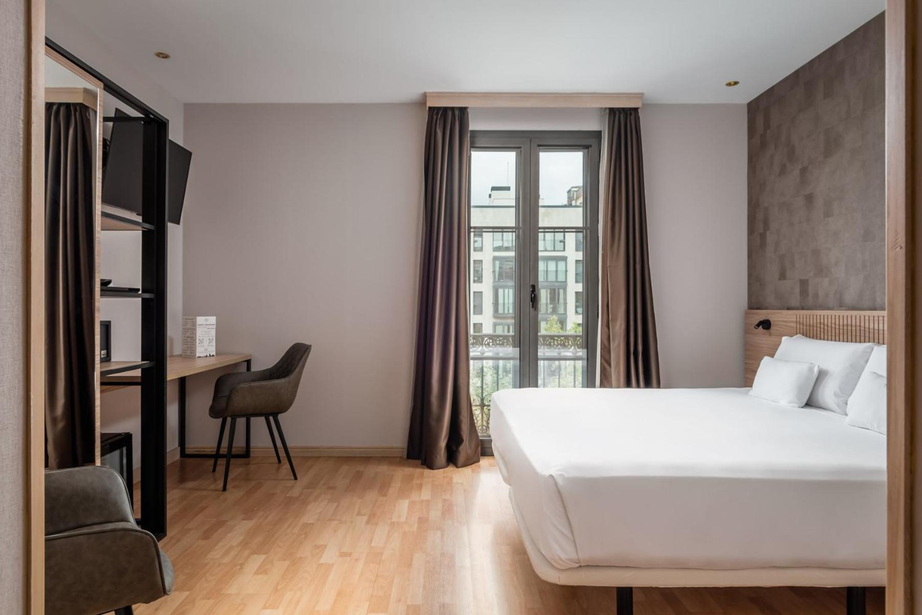 Double Room with Balcony