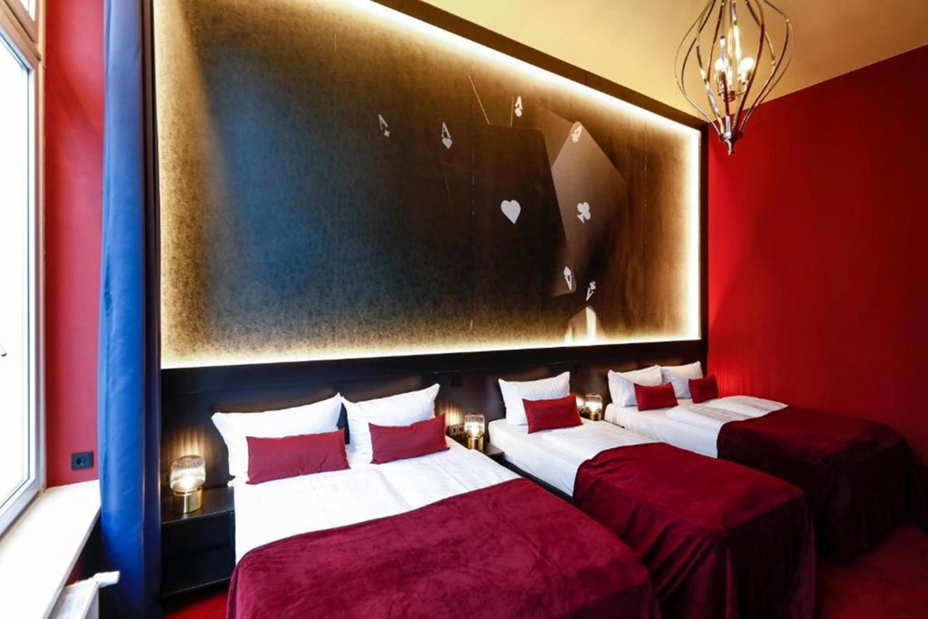 Casino Quintuple Room