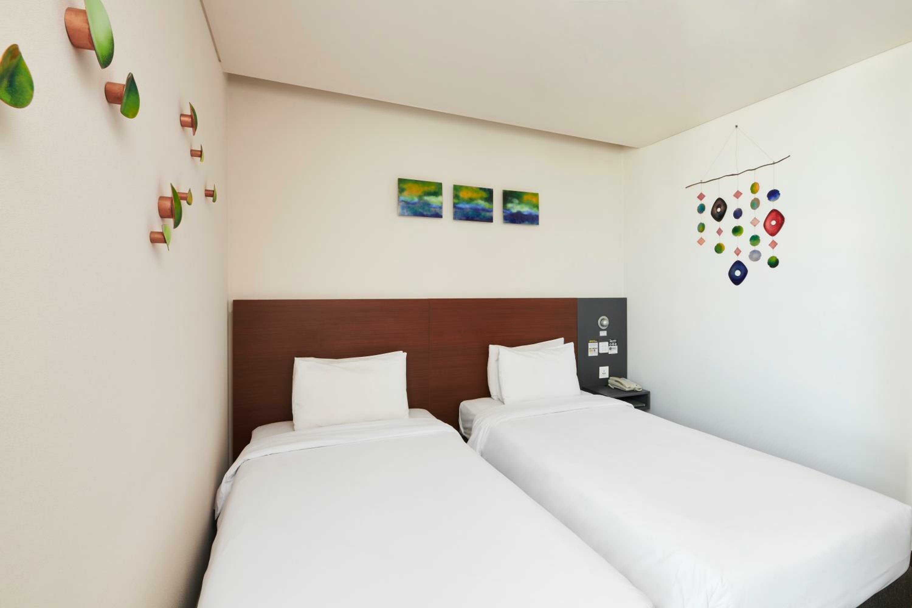 DIVE IN JEONGKEUN PARK ART STAY SEOUL 1 / TWIN