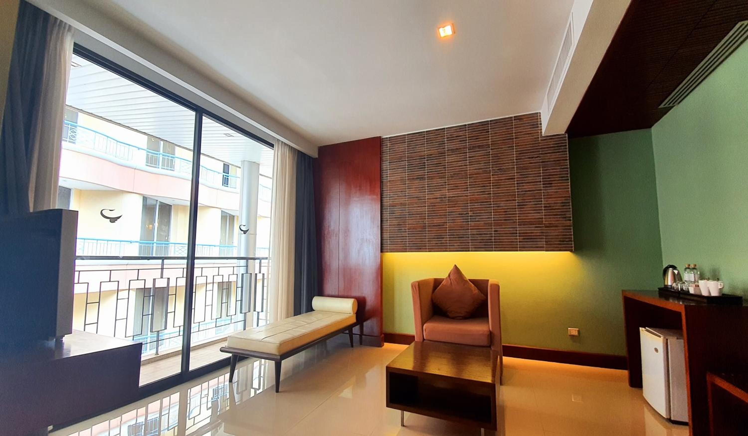 Suite with City View