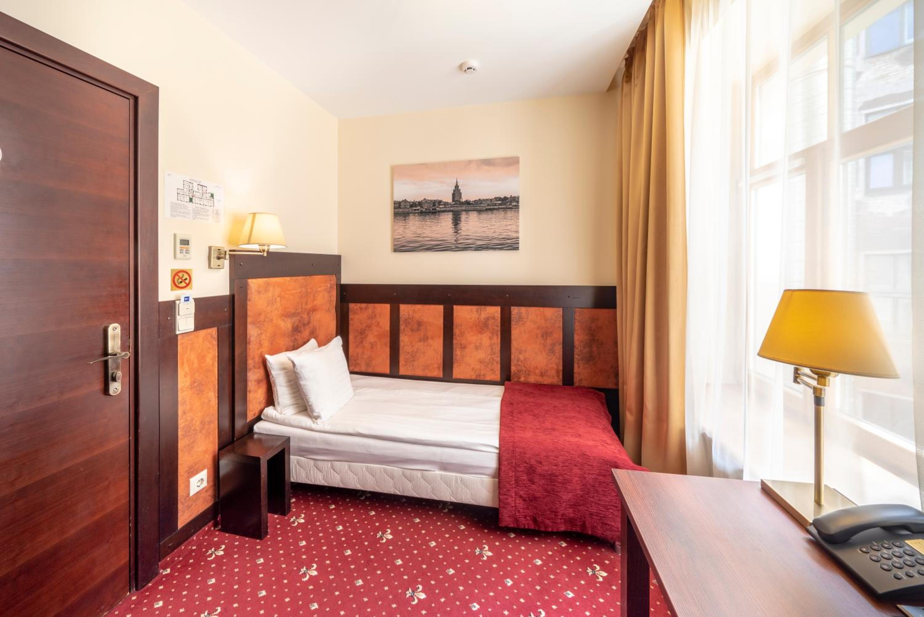 Standard Single Room