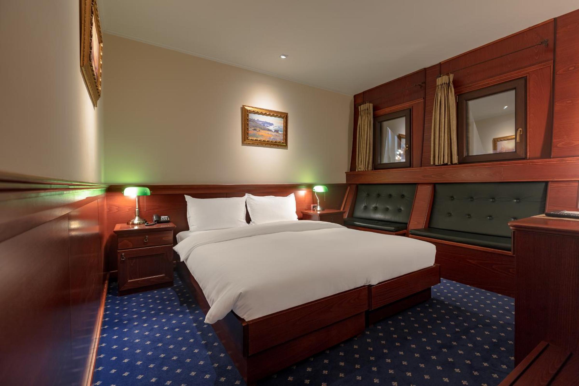 Comfort Double or Twin Room
