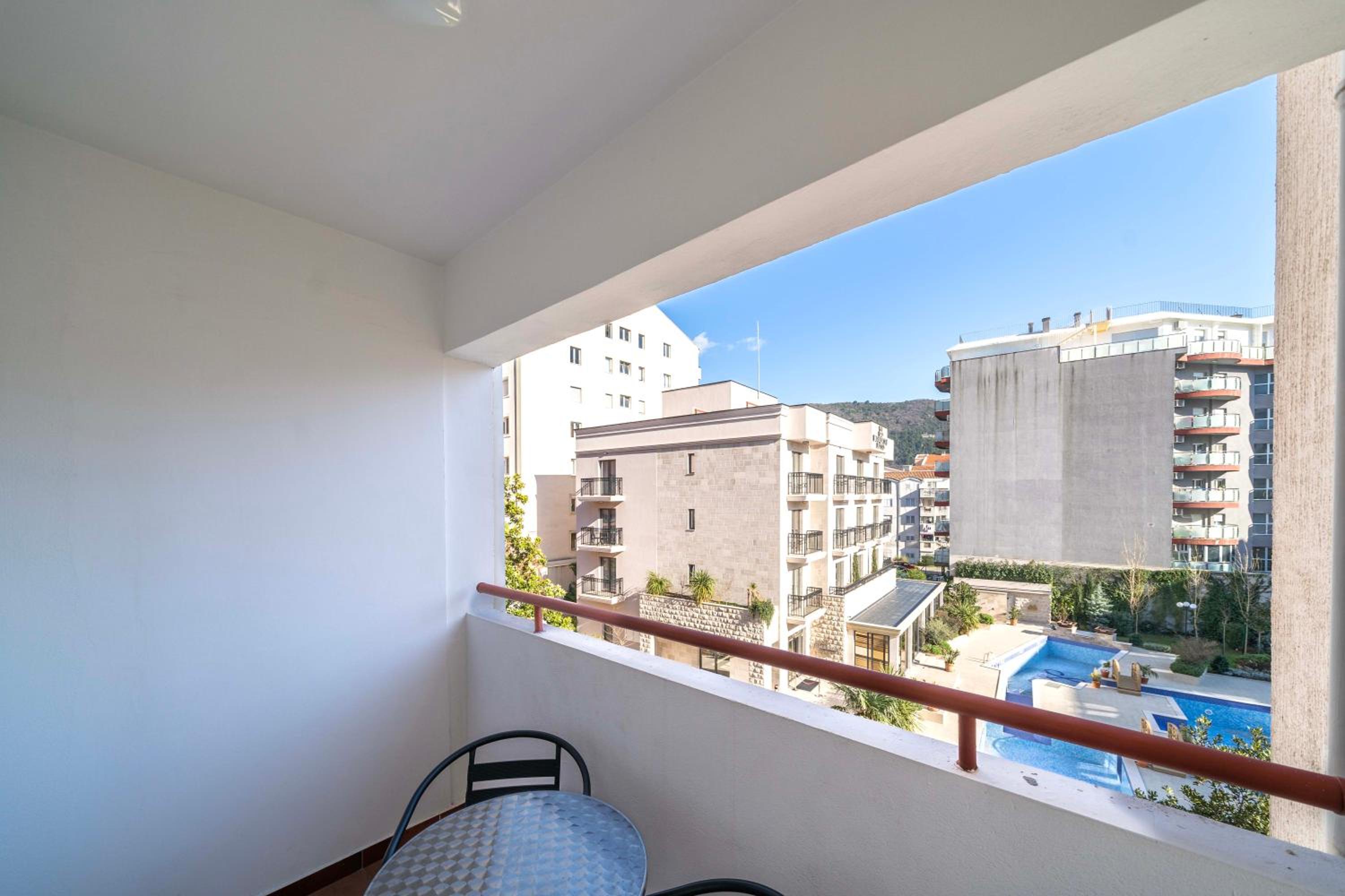Standard Double room "Blok B" by Momentum
