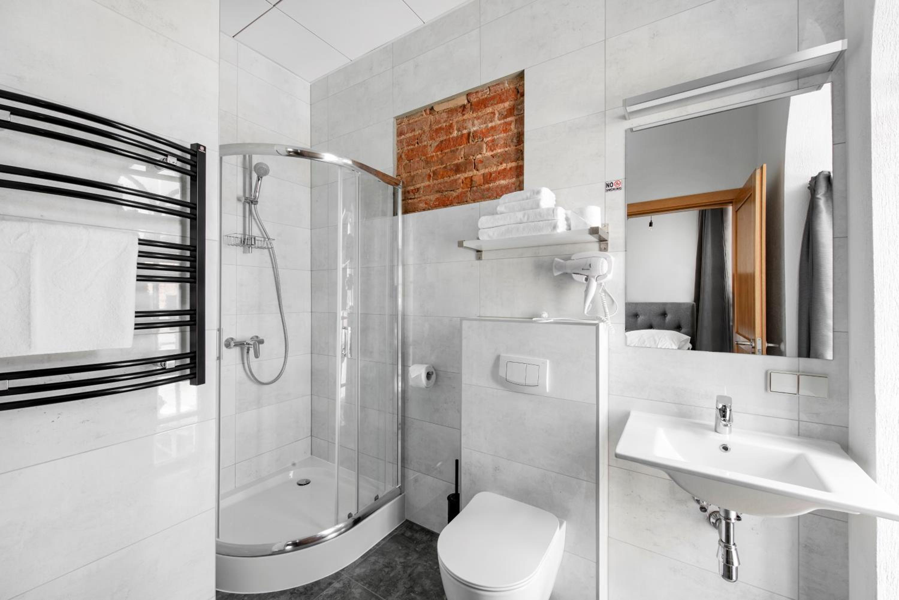 Apartment with Garden View