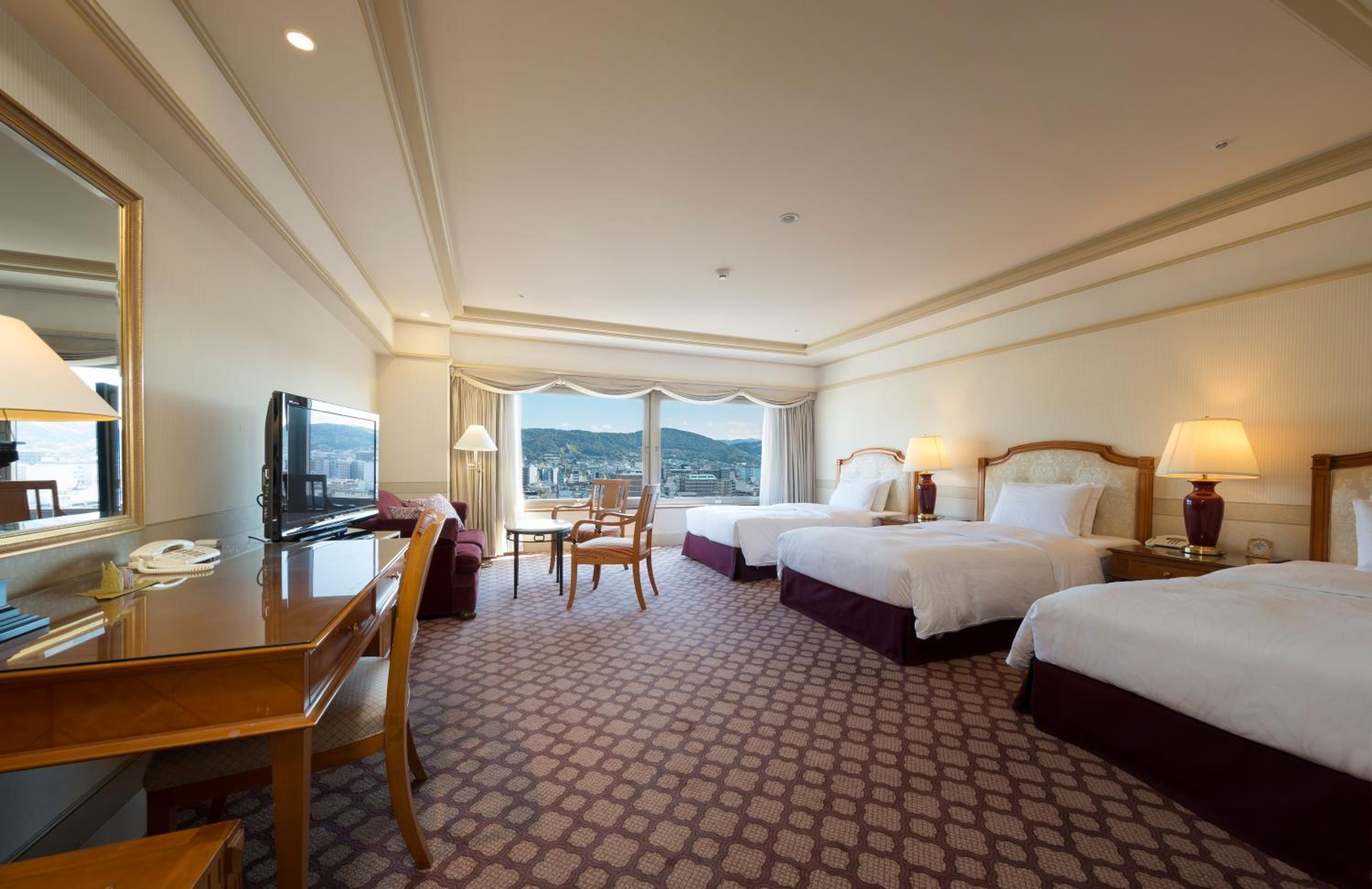 Premium Triple Room with Mountain View - Non-Smoking