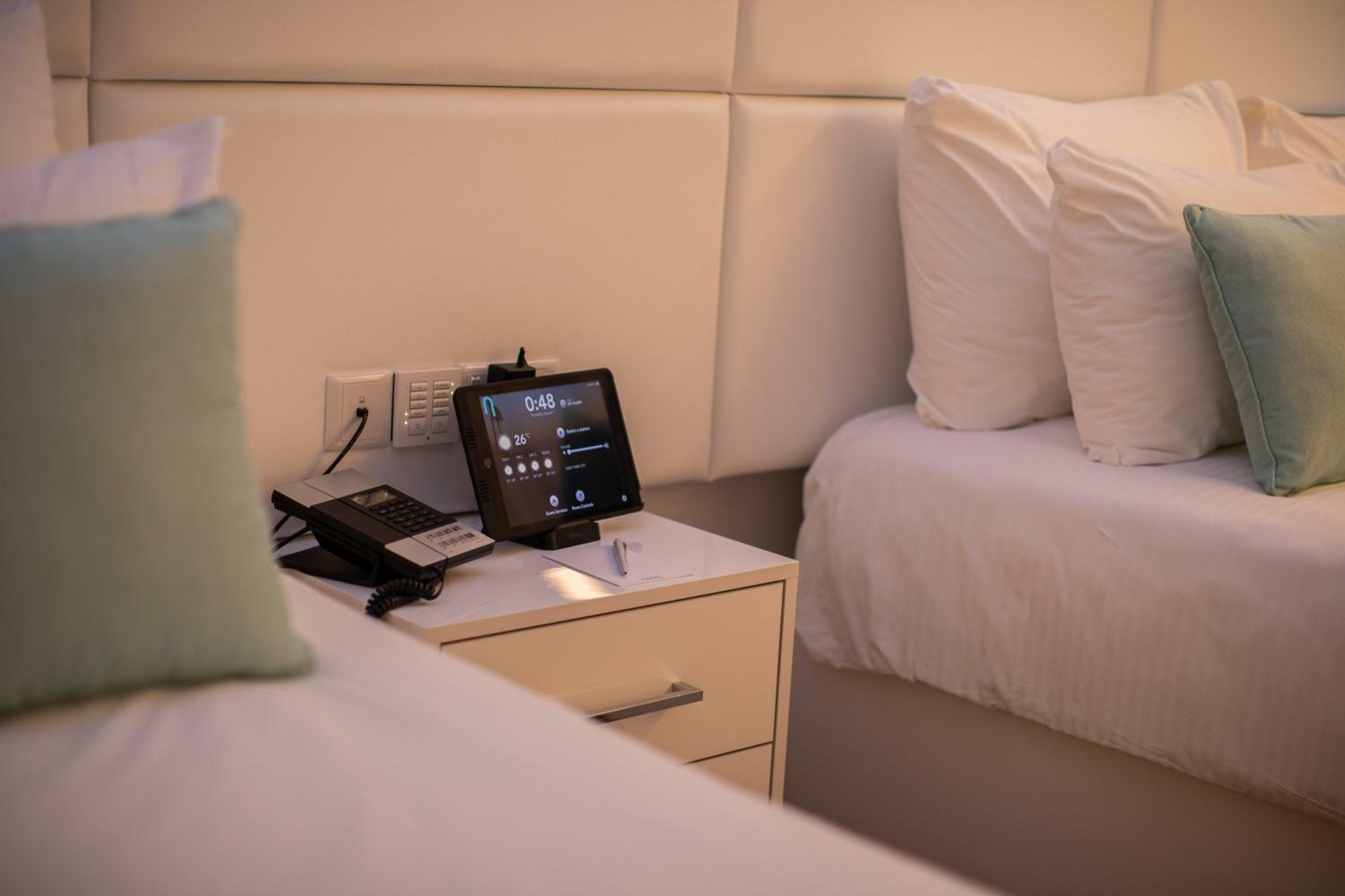 Deluxe Room Urban View (Two King Beds)