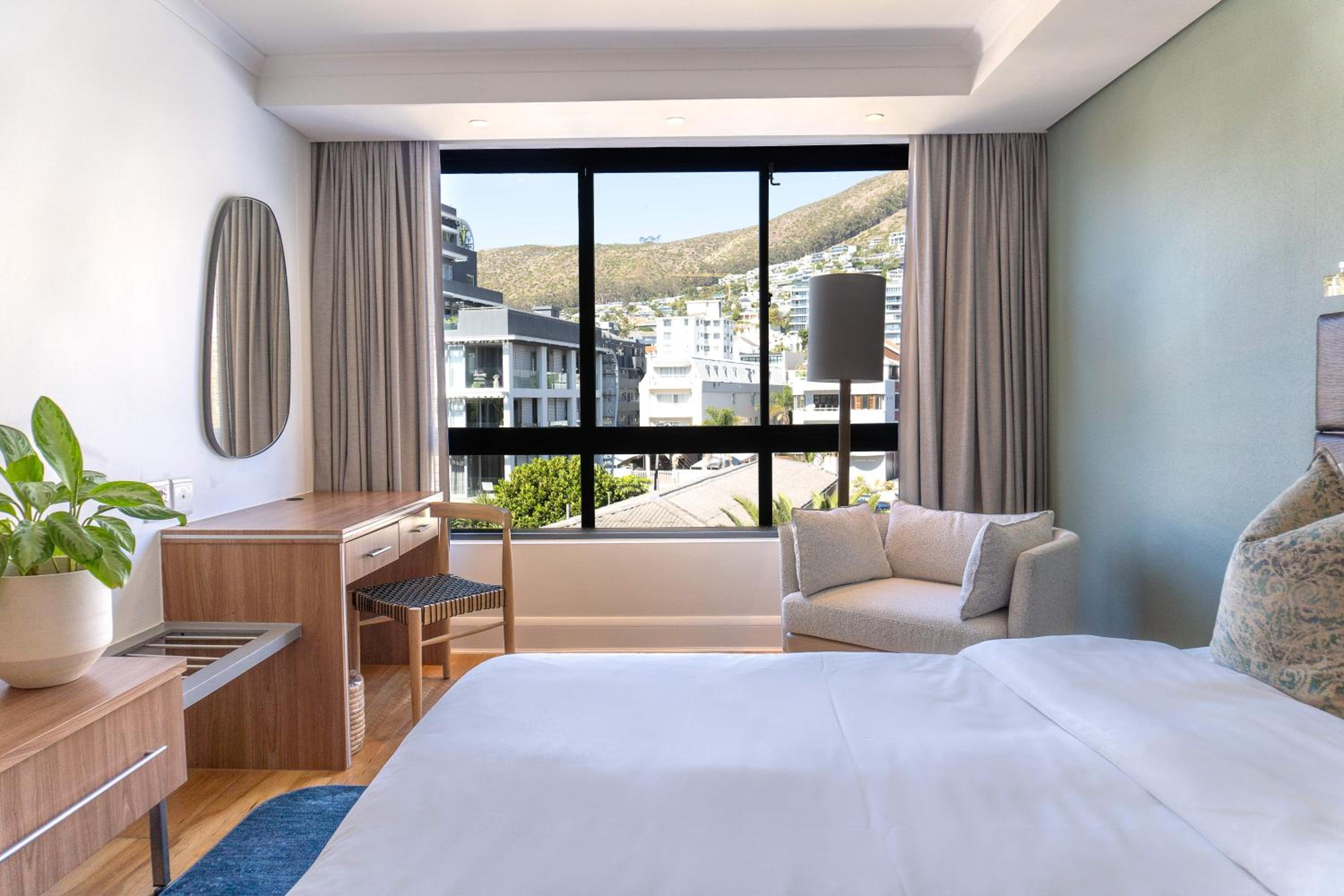 Classic Double Room with Mountain View