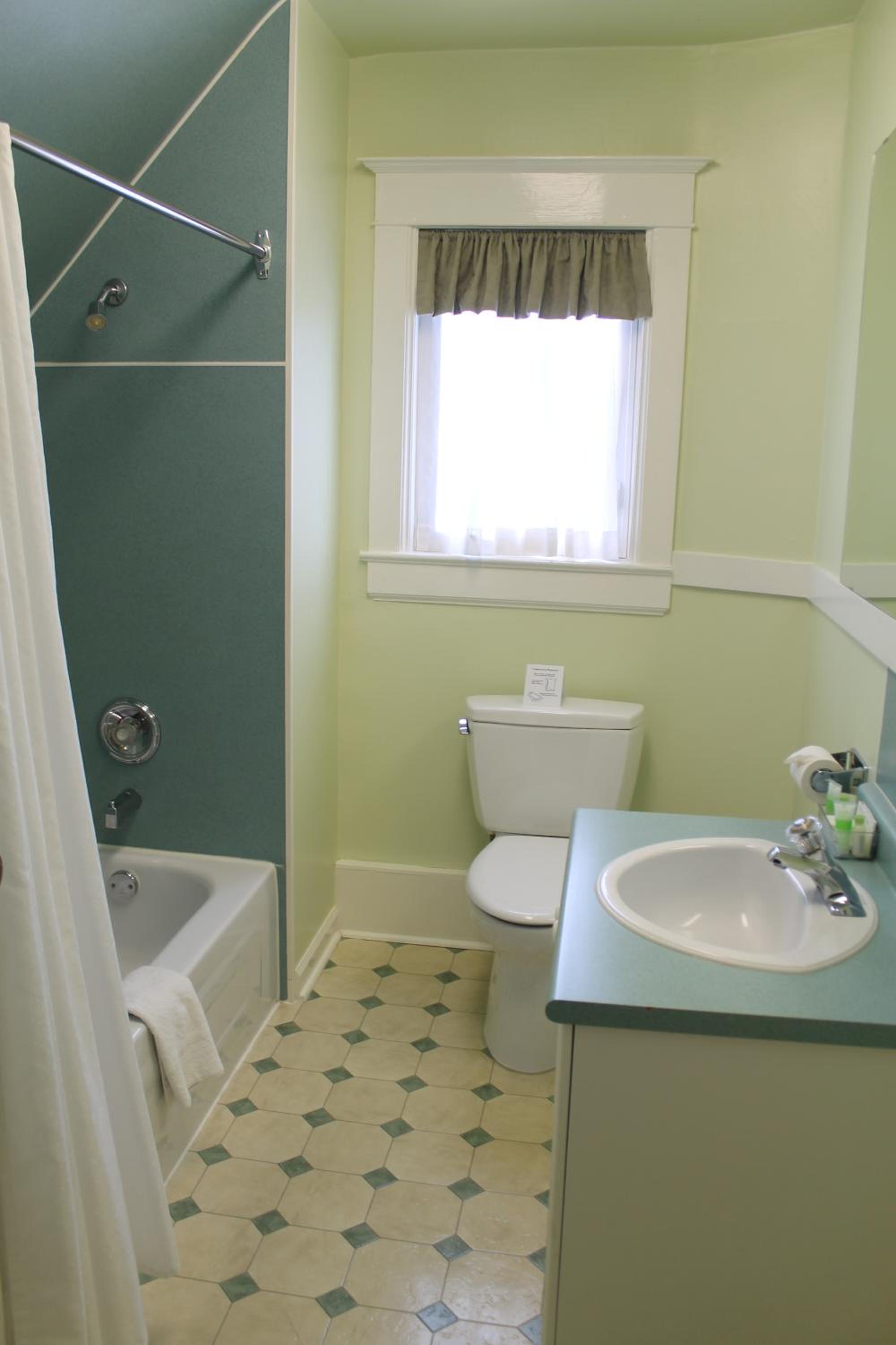 Suite with Garden View