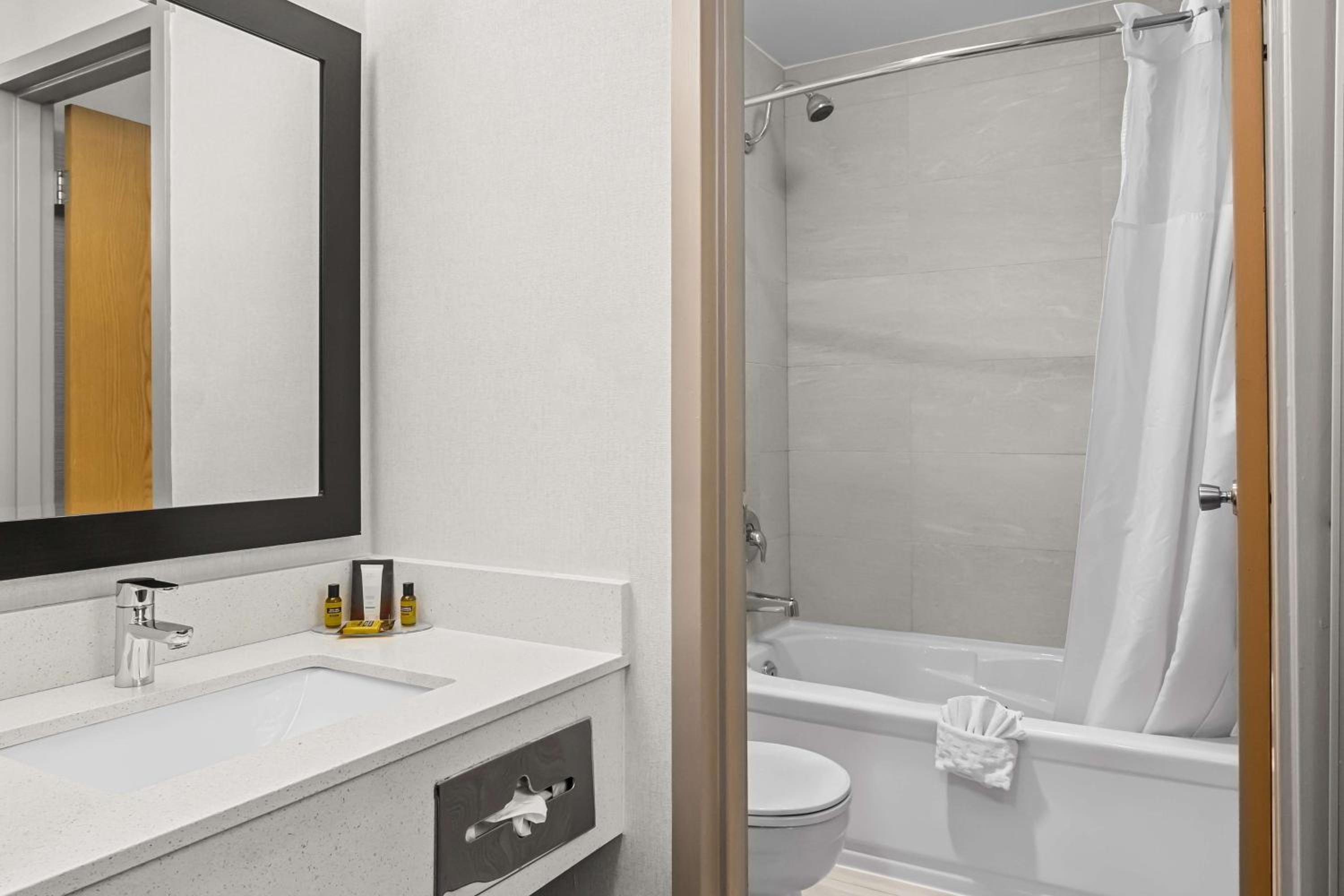 Executive King Room with Sofa Bed