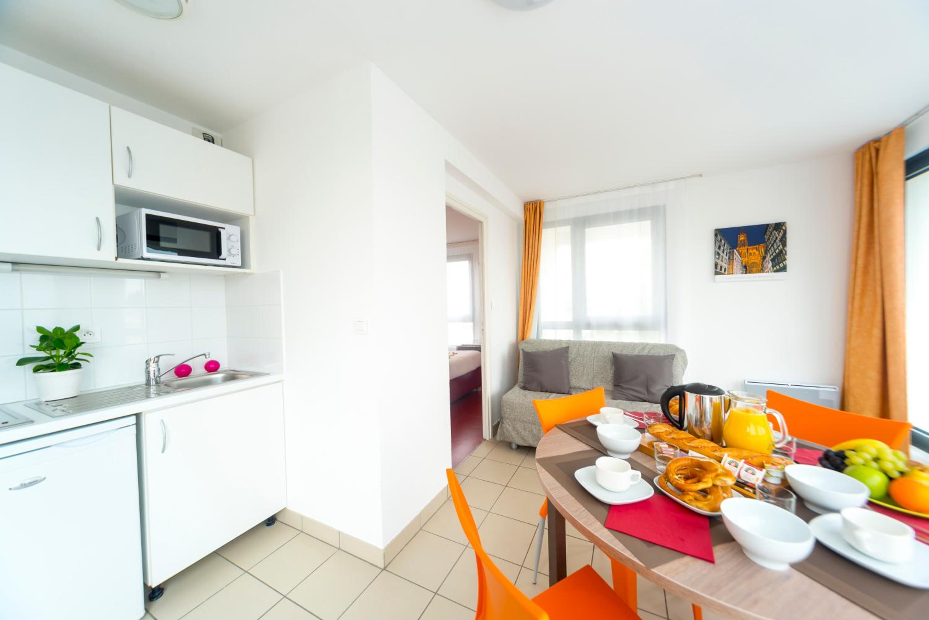 Apartment (4 Adults)