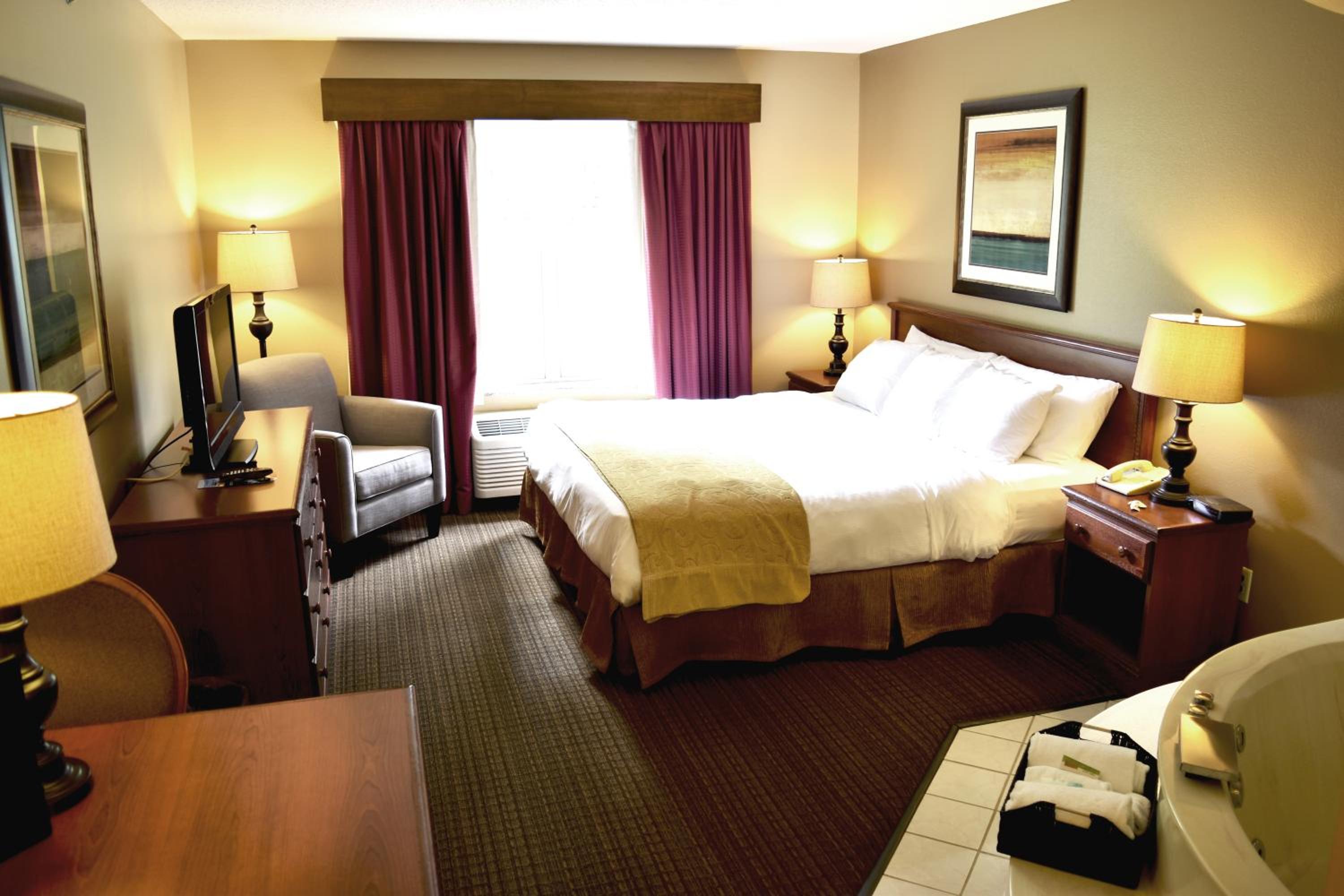 King Suite with Spa Bath