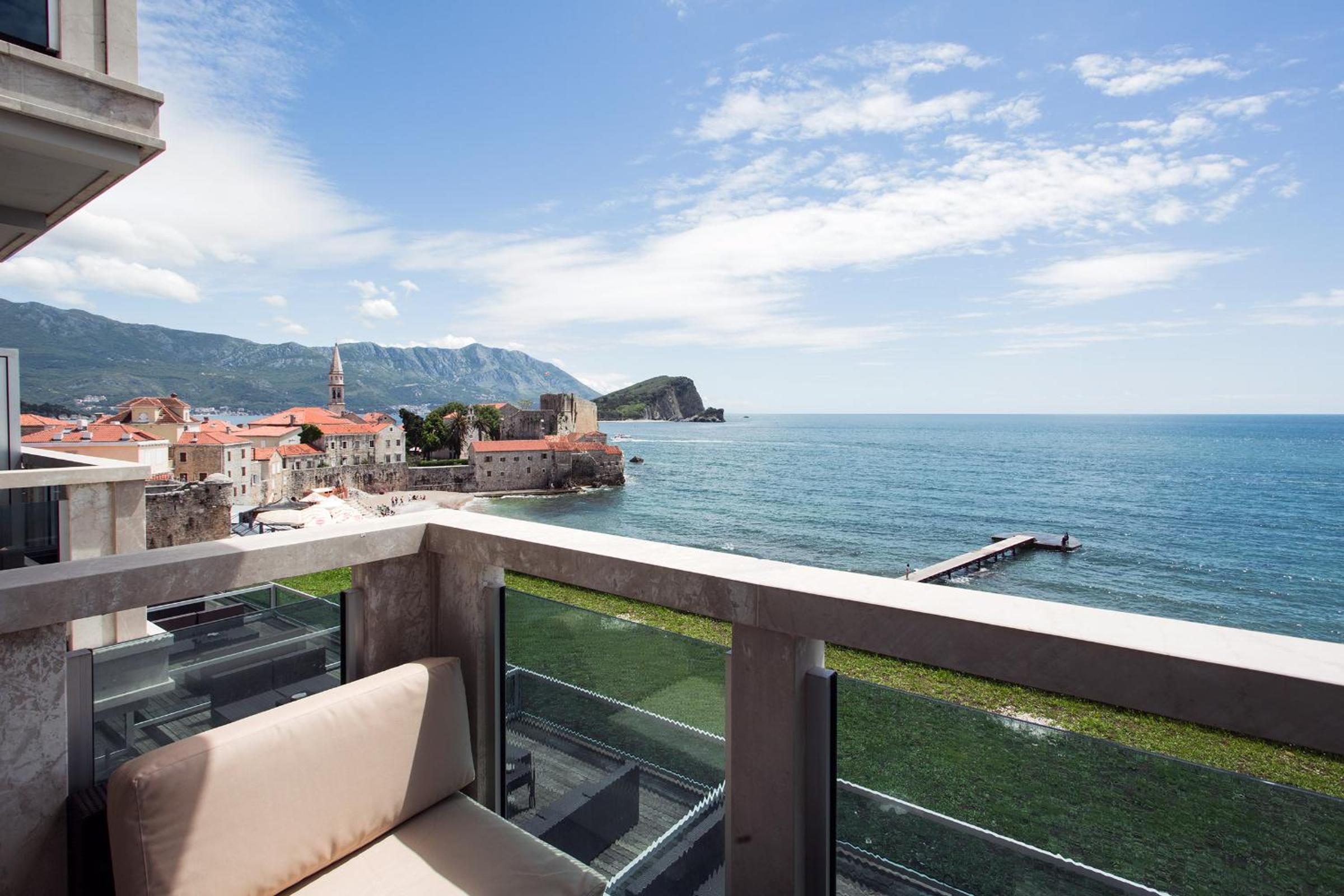 Executive Suite with Sea View