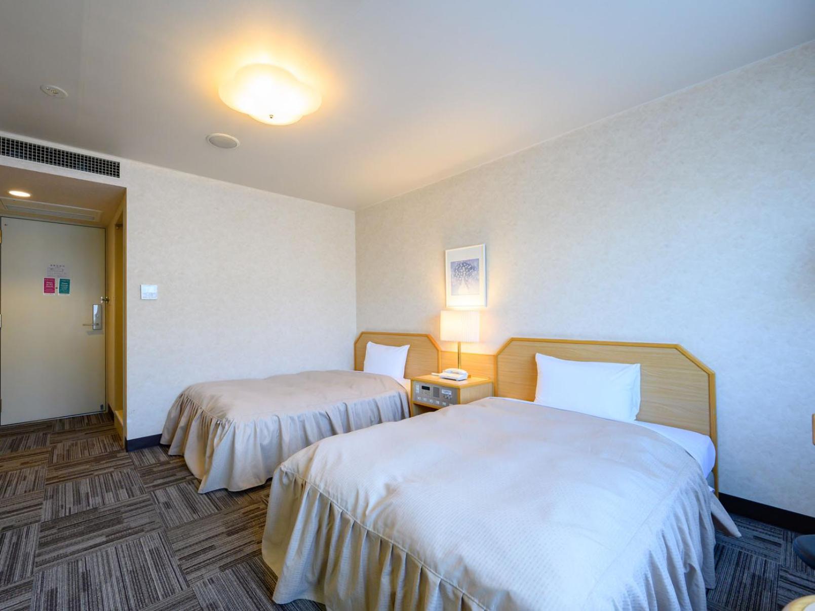 Standard Twin Room - Non-Smoking