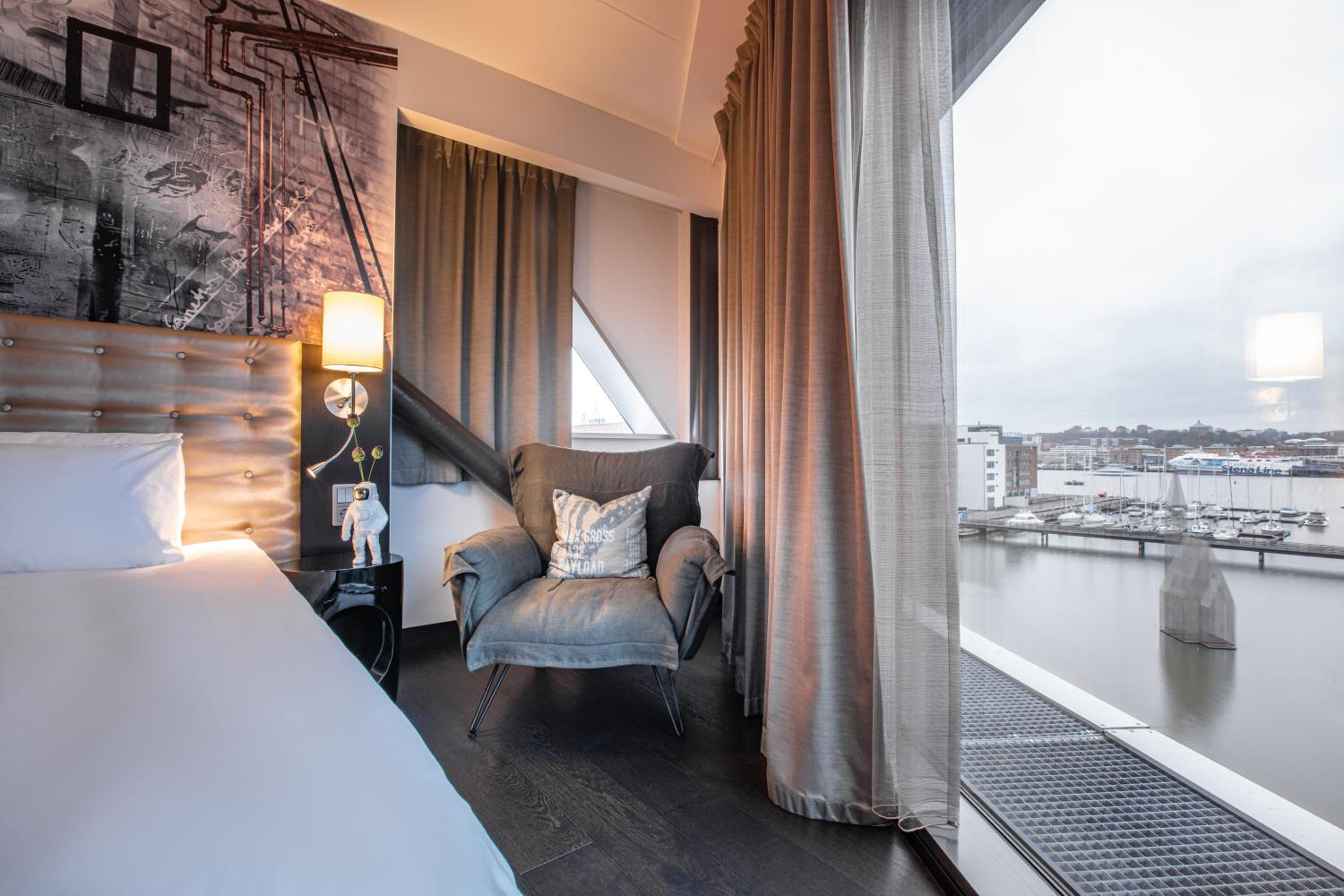 Suite with River View