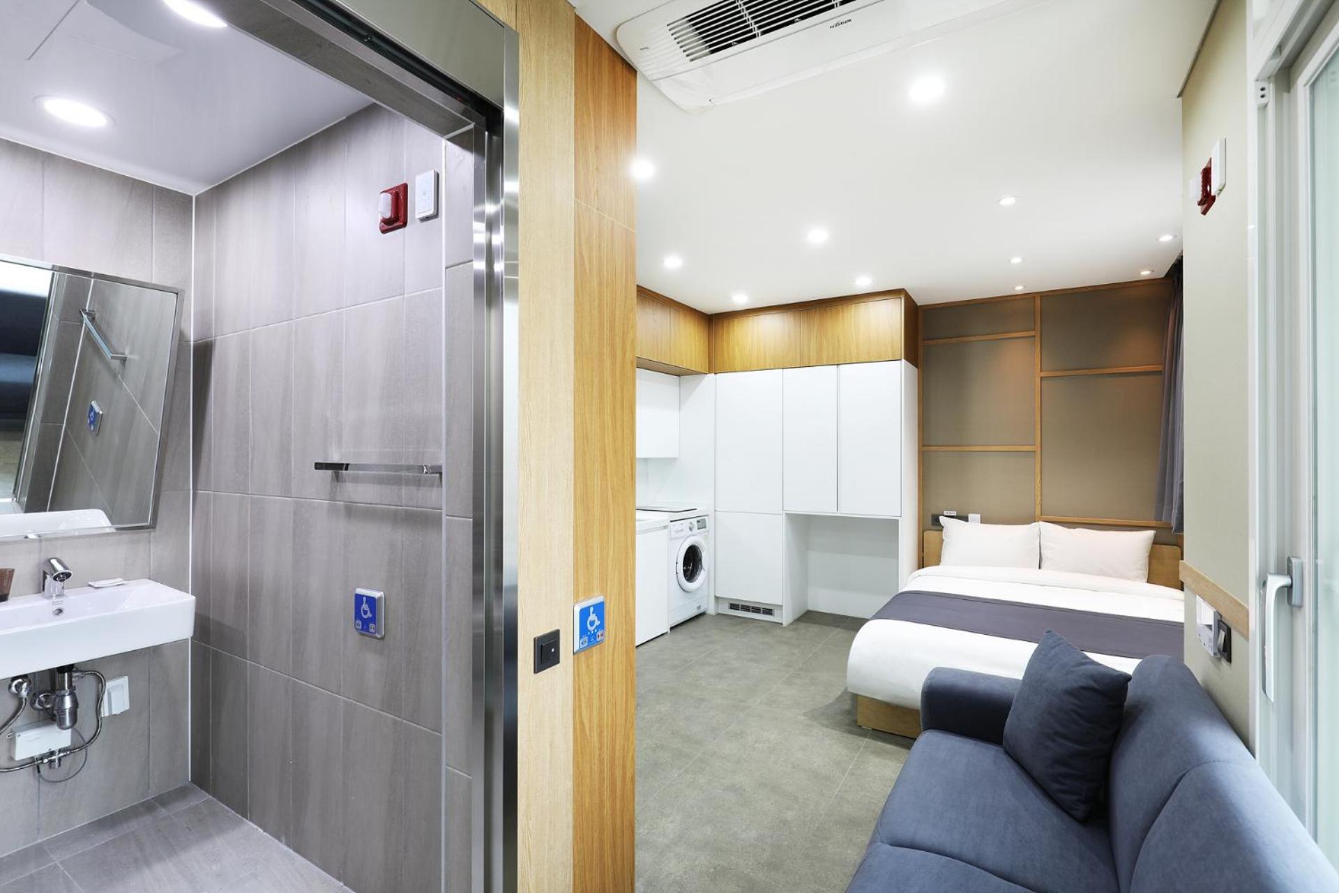 Junior Suite Double (Handicap Room/ No Parking)