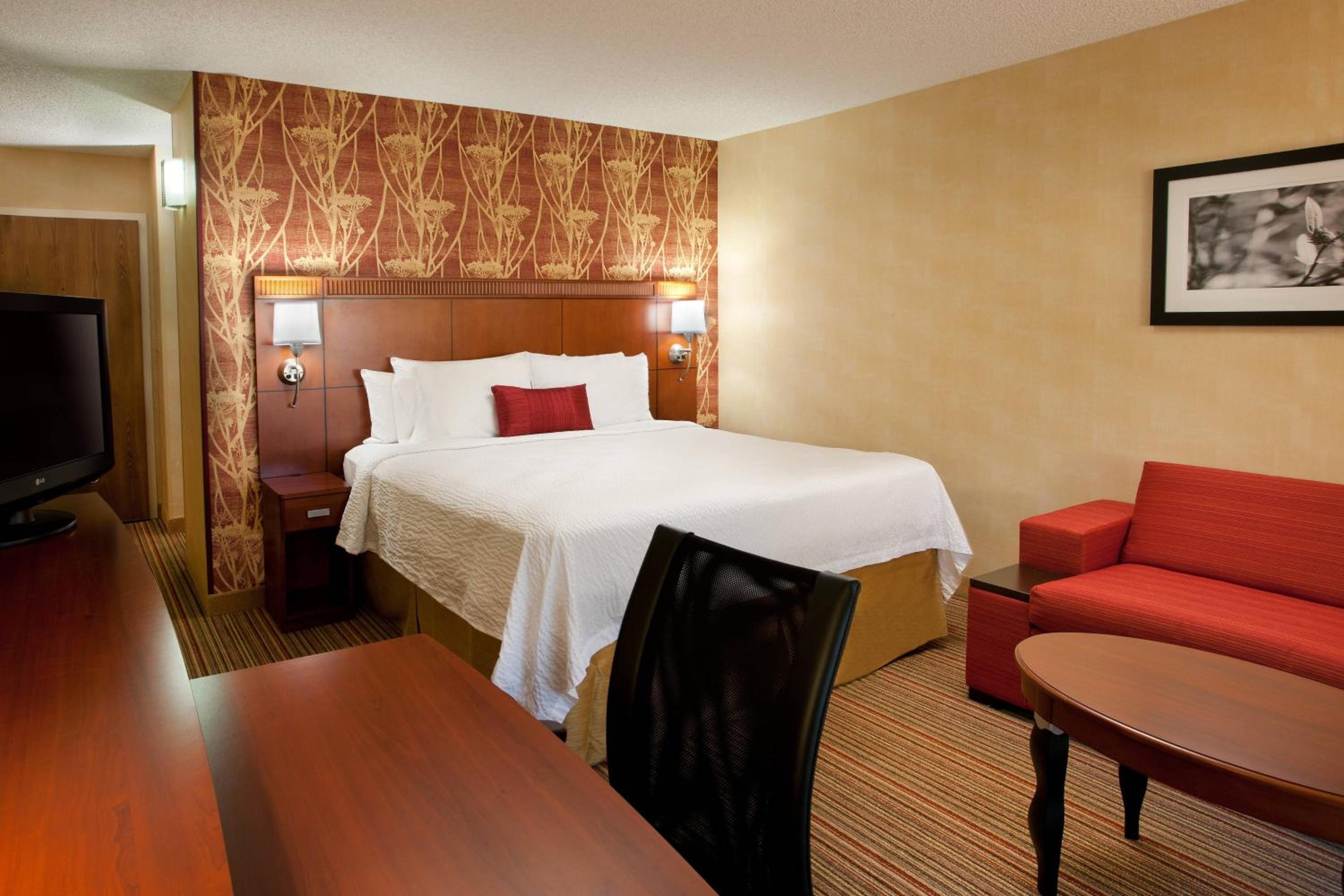 King Room with Sofa Bed