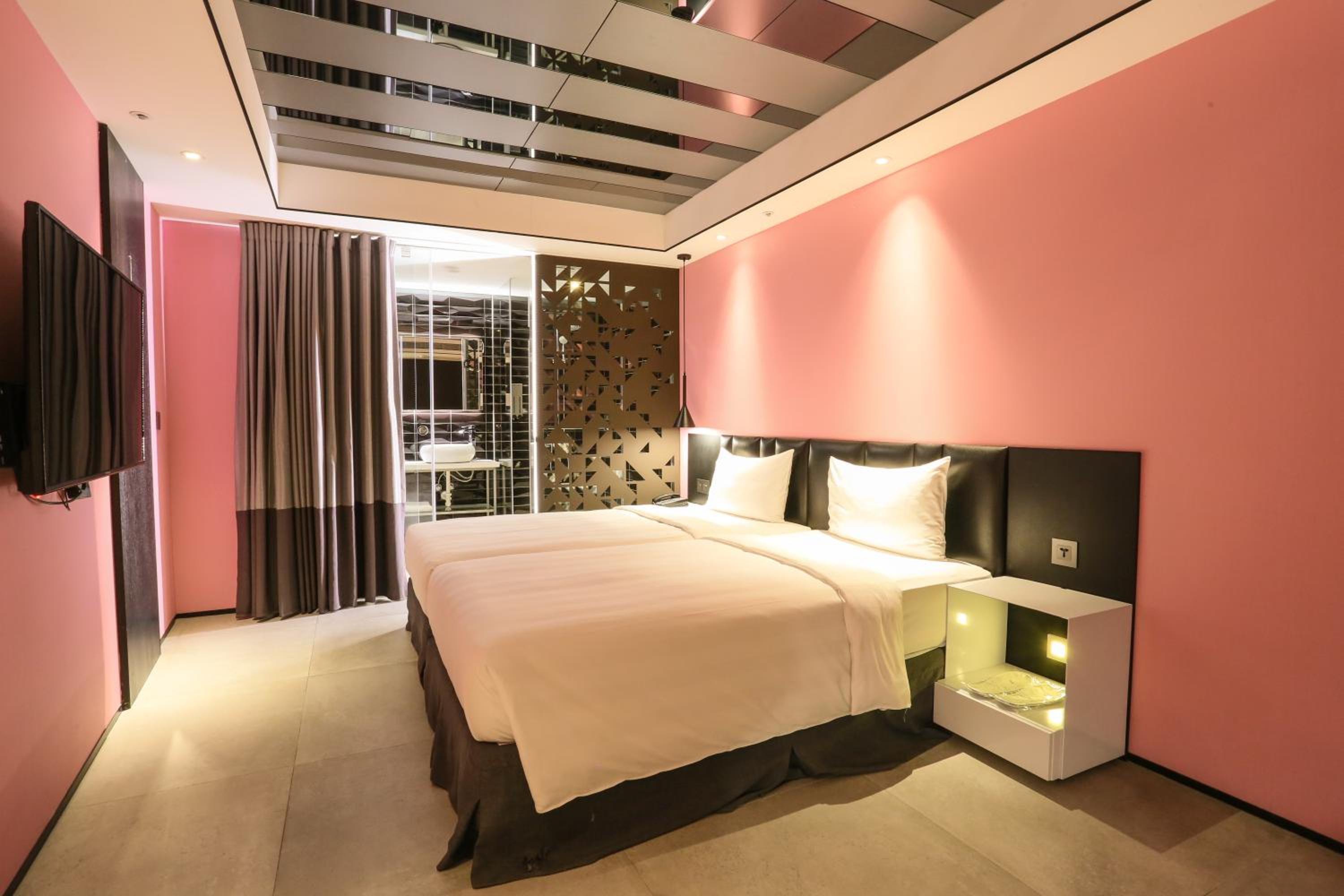 Comfort Double Room - Basement