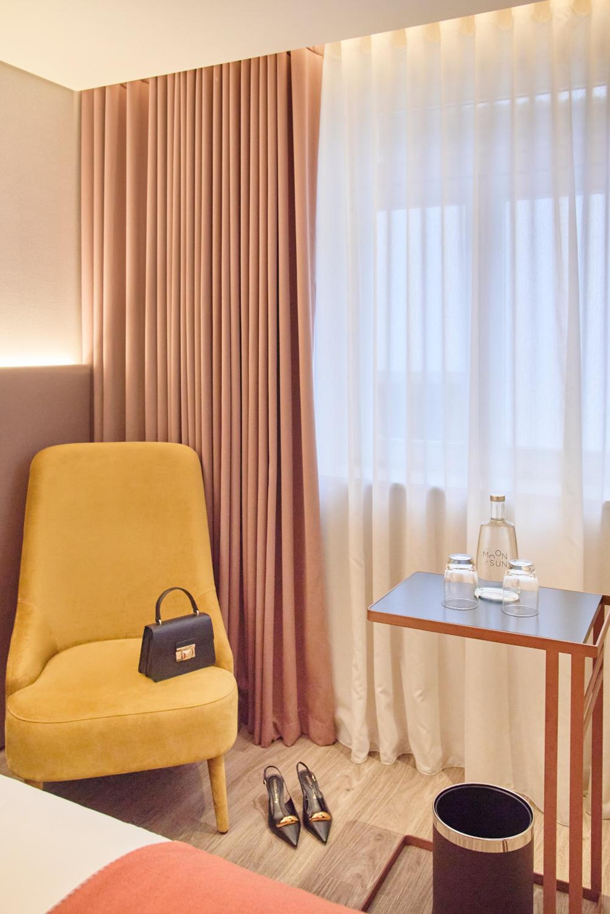 Standard Double Room with City View