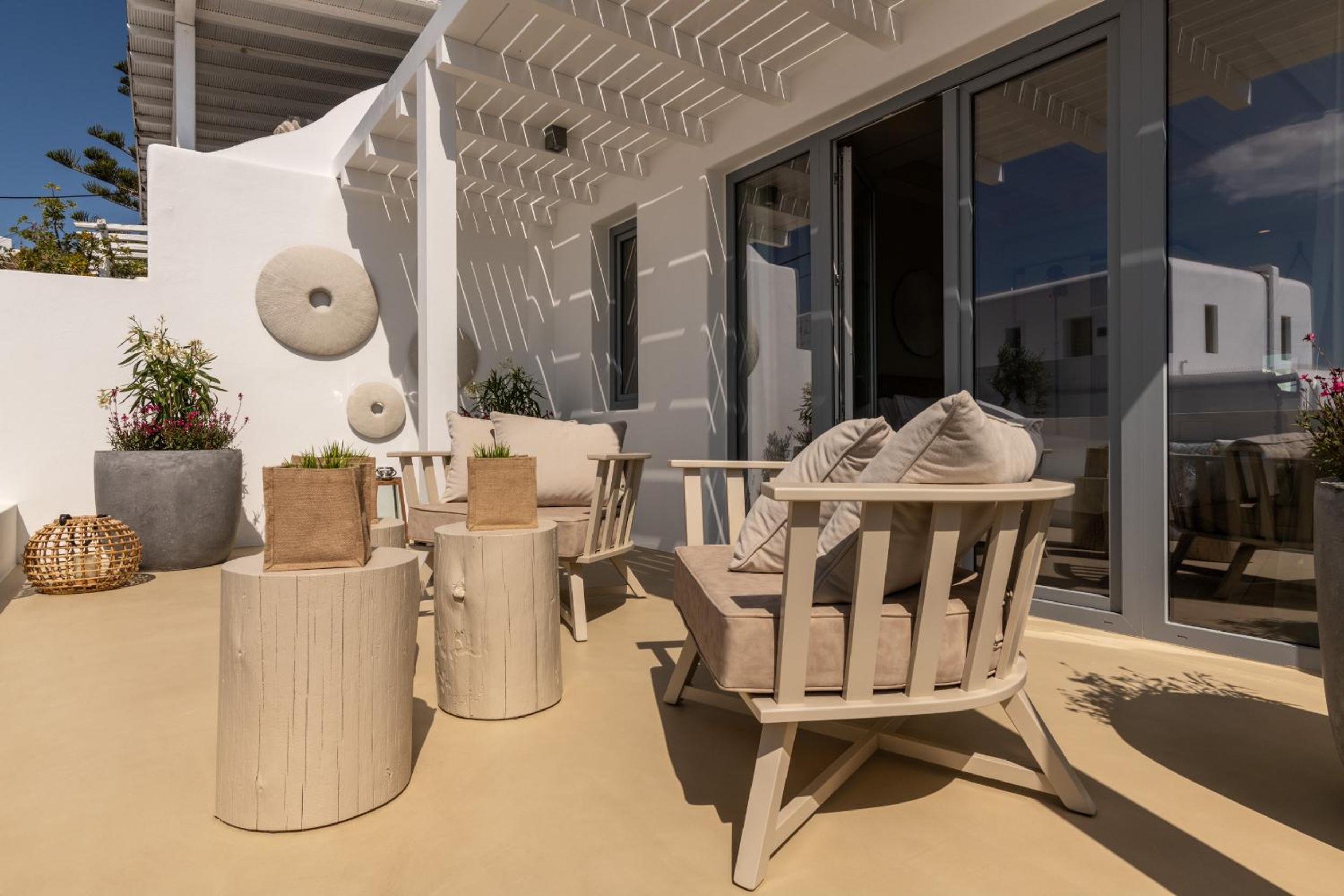 Deluxe Suite with Sea View