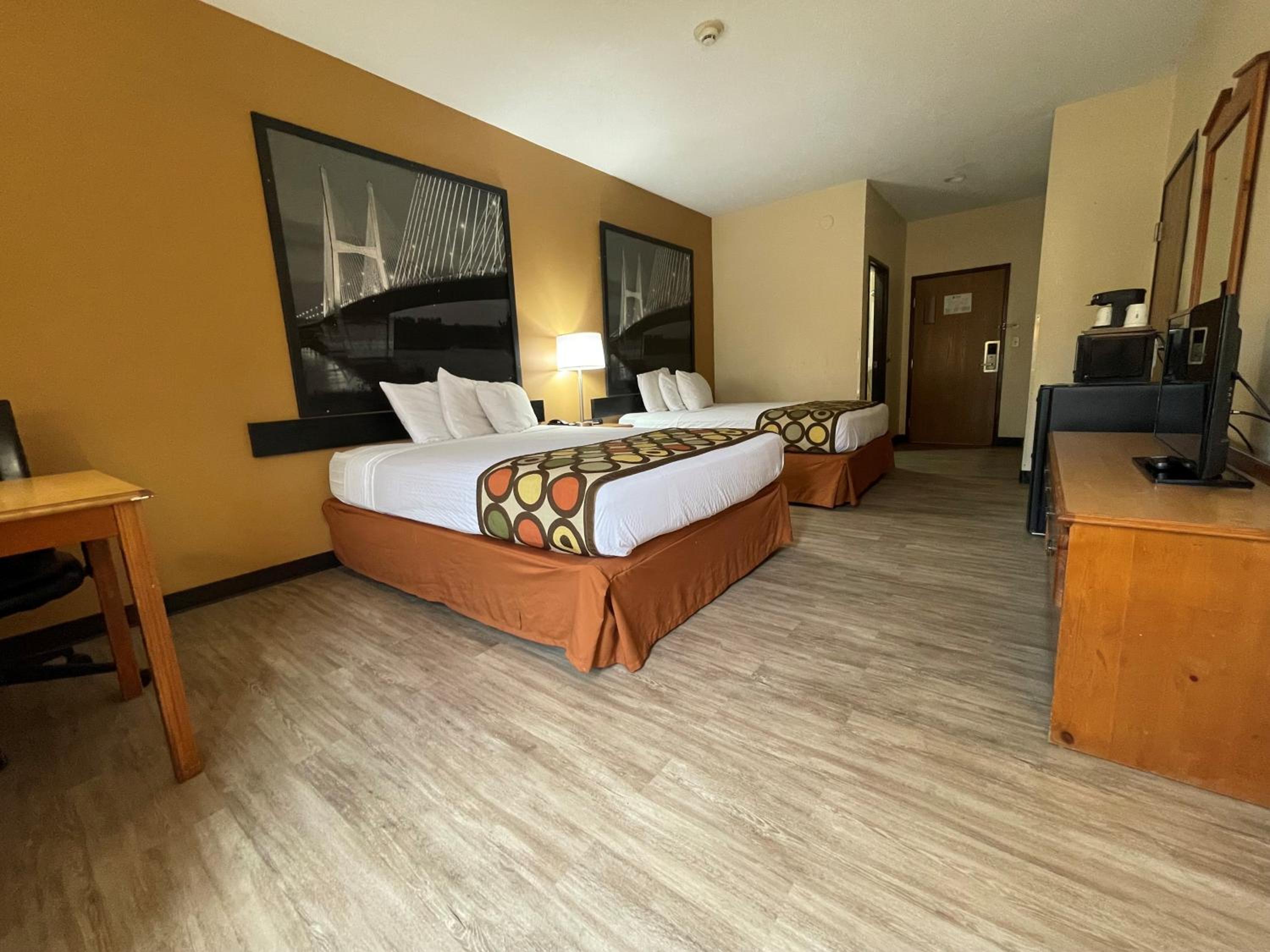 Queen Room with Two Queen Beds - Non-Smoking