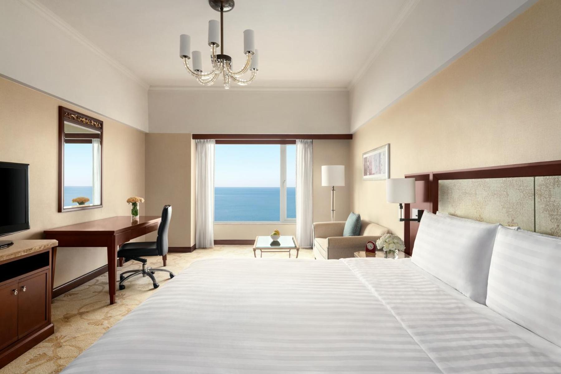 Deluxe Sea View Room