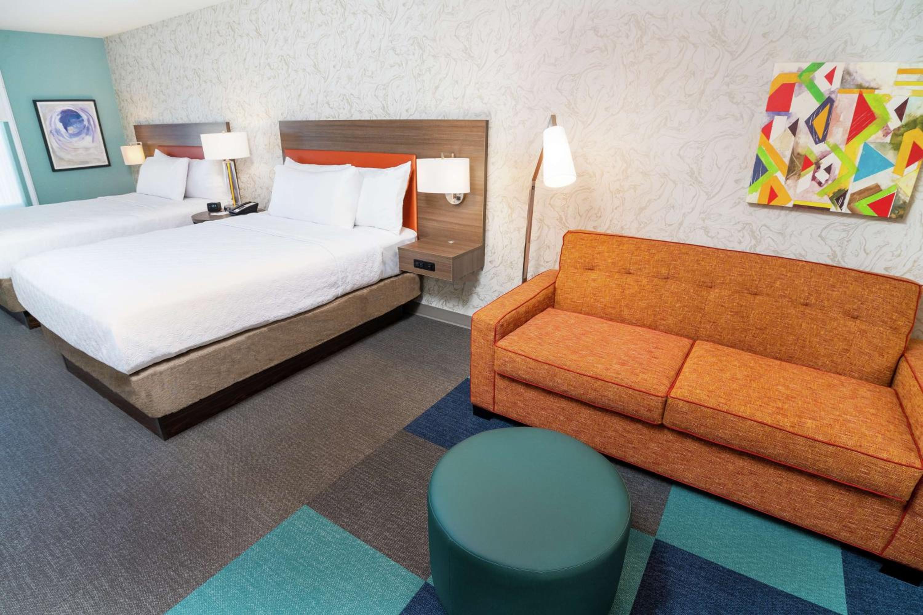 Queen Studio with Two Queen Beds - Non-Smoking