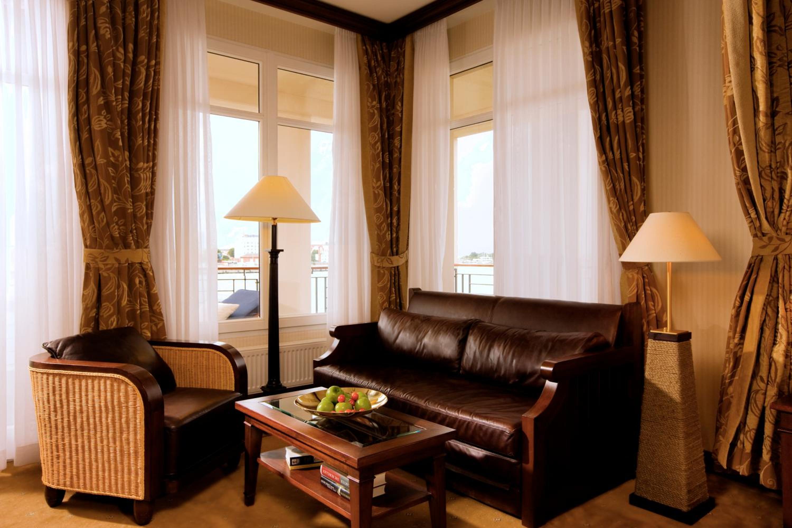 Sailor's Cabin Water View