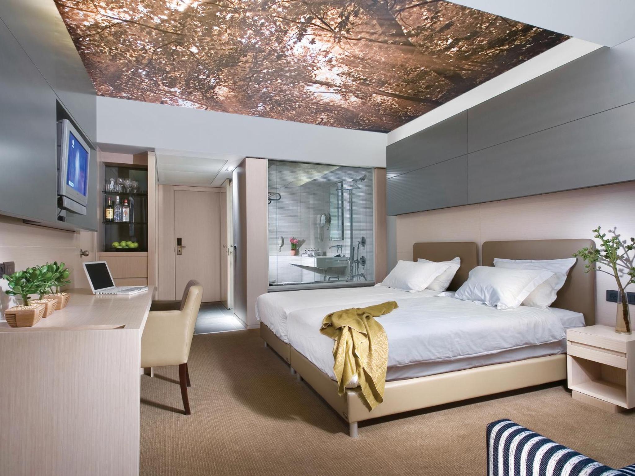 Deluxe Room with City View