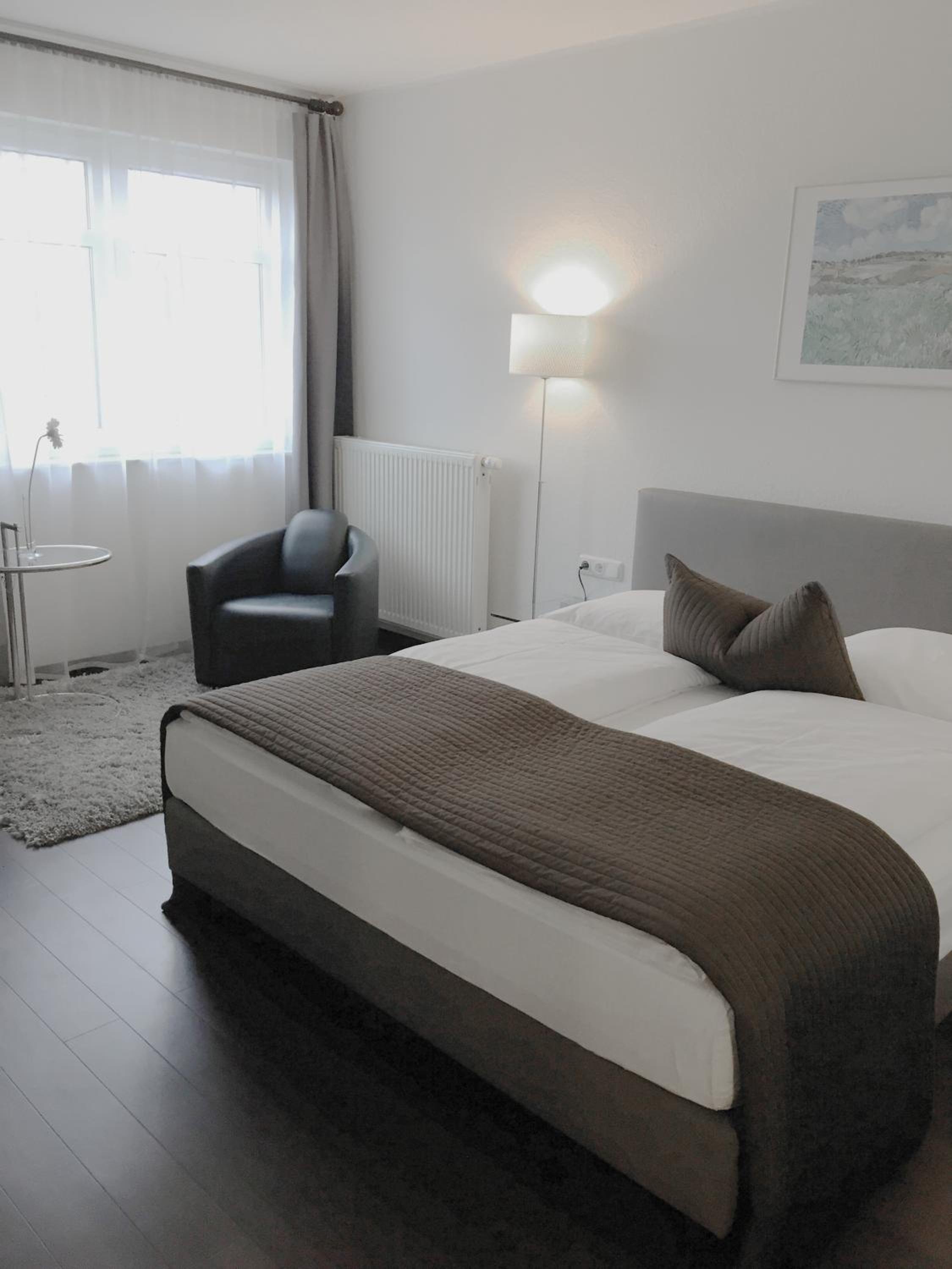 Apartment (2 Adults)