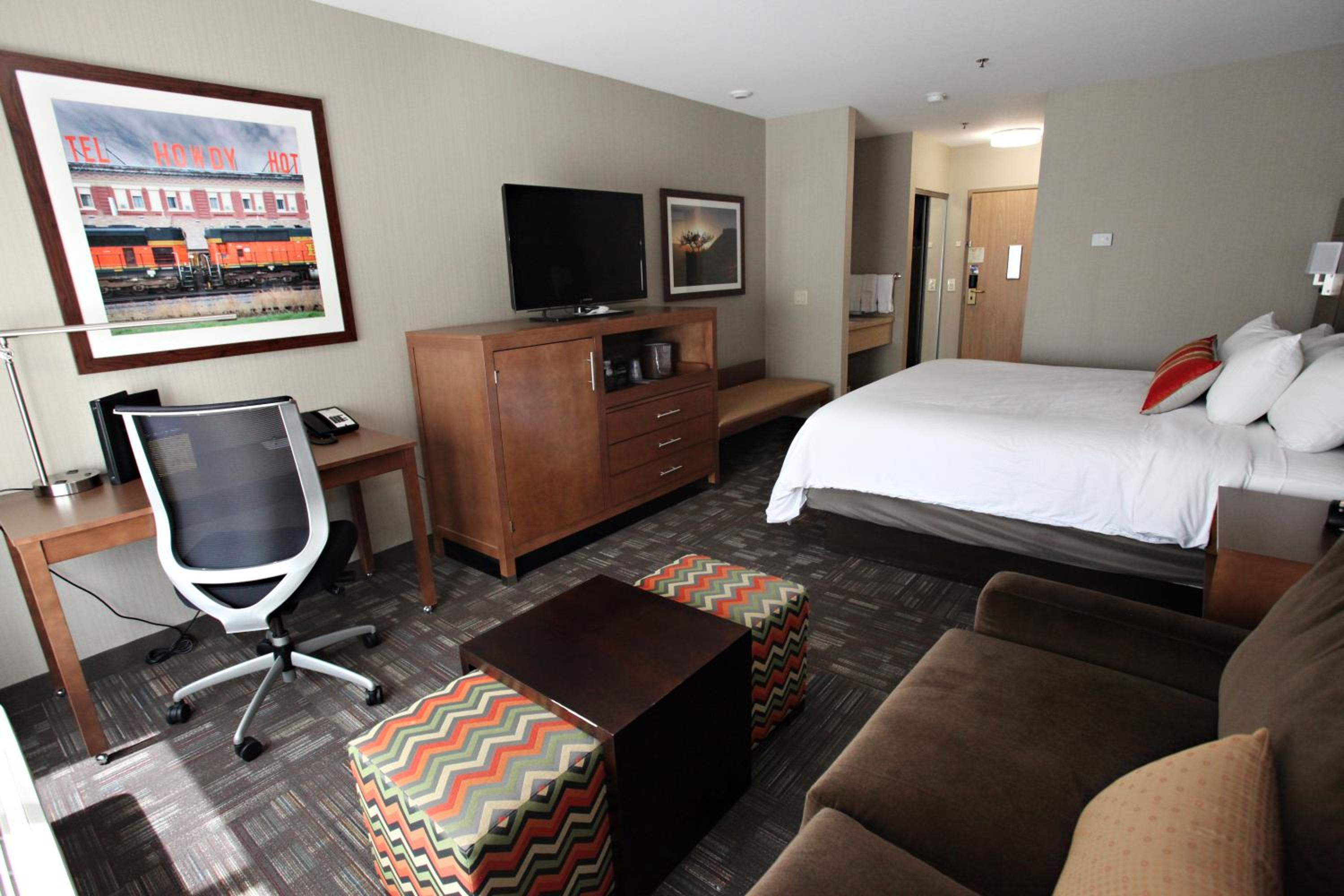 King Room with Sofa Bed