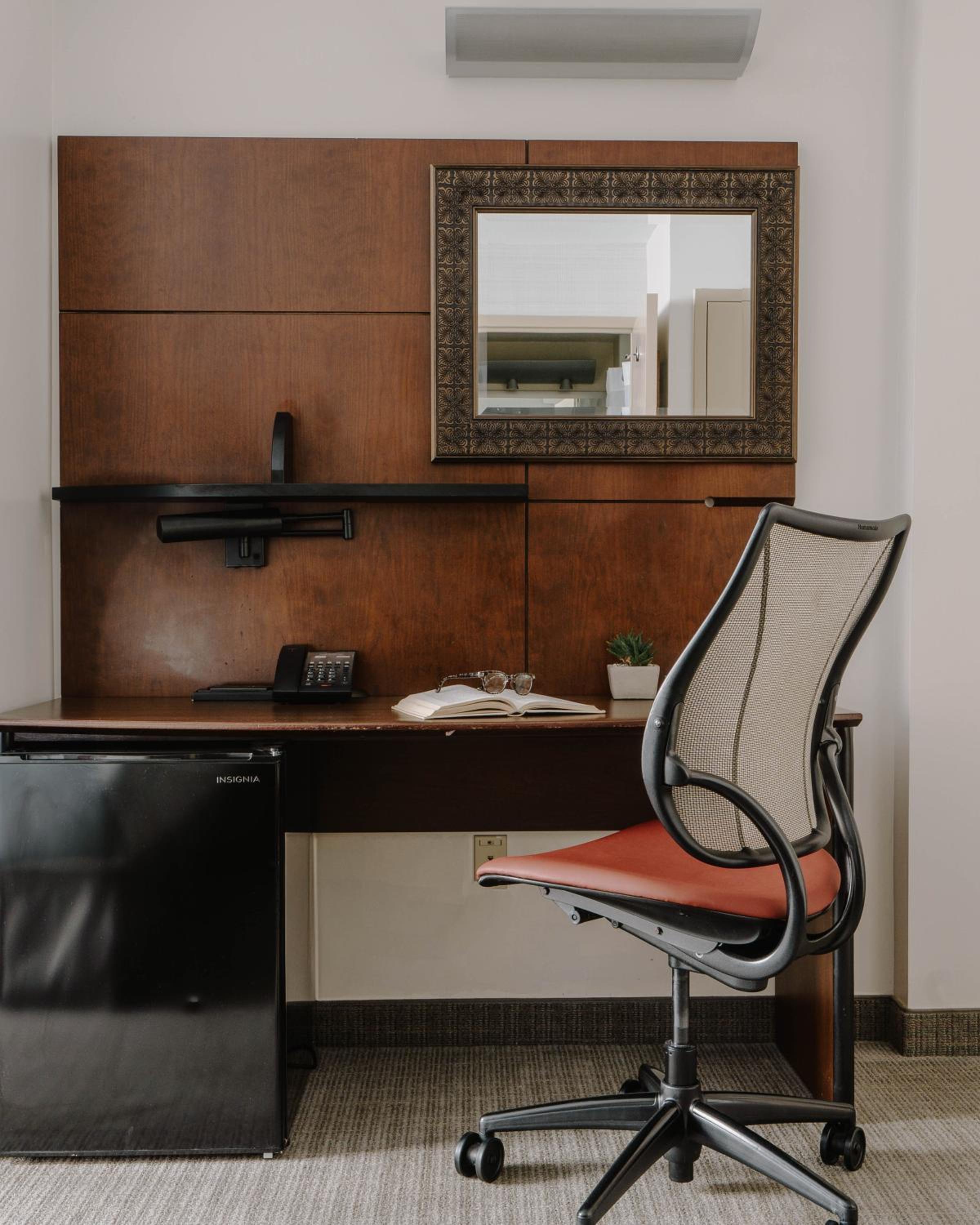 Queen Room - Disability Access