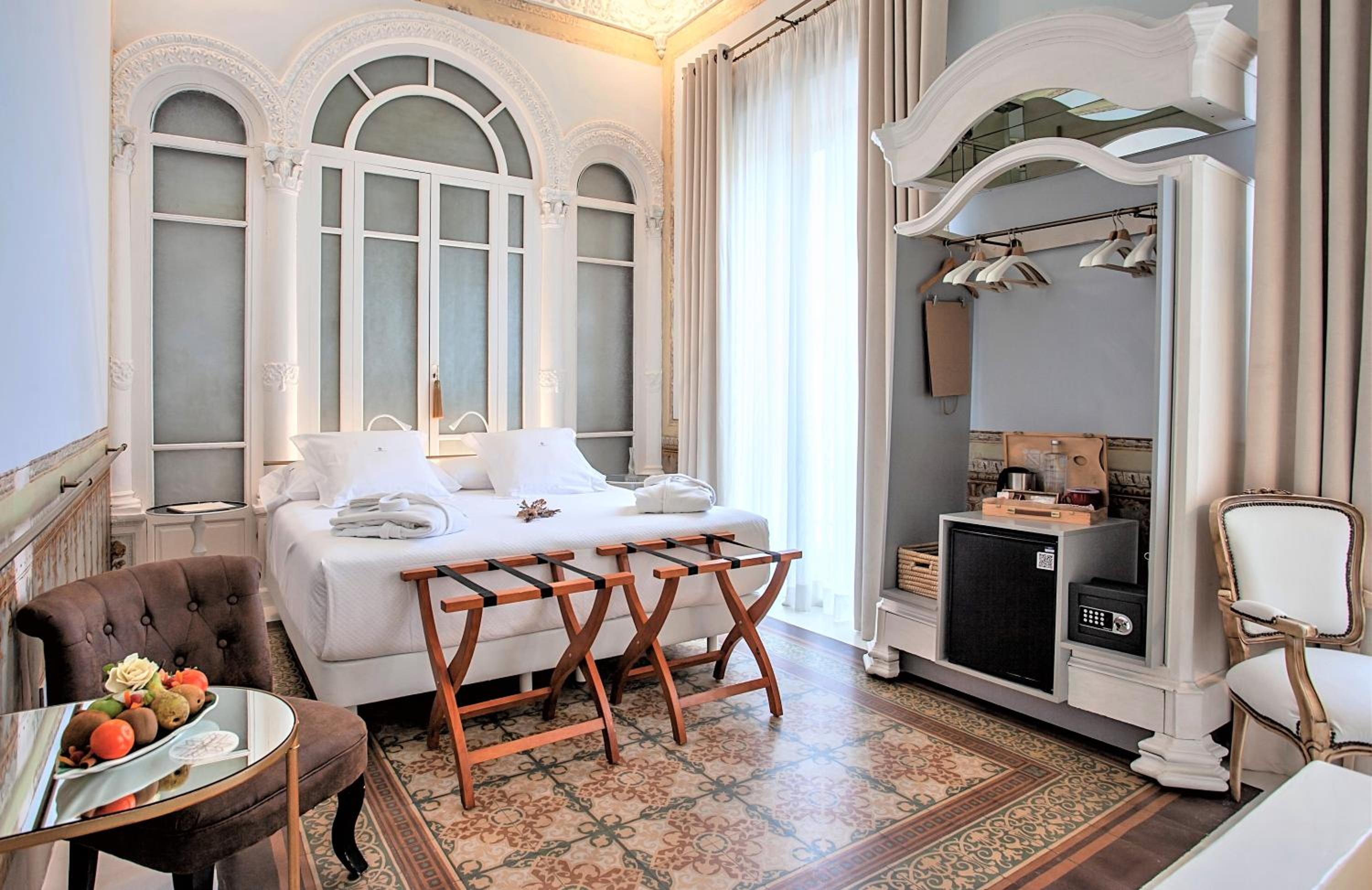 Deluxe Double Room with Bath