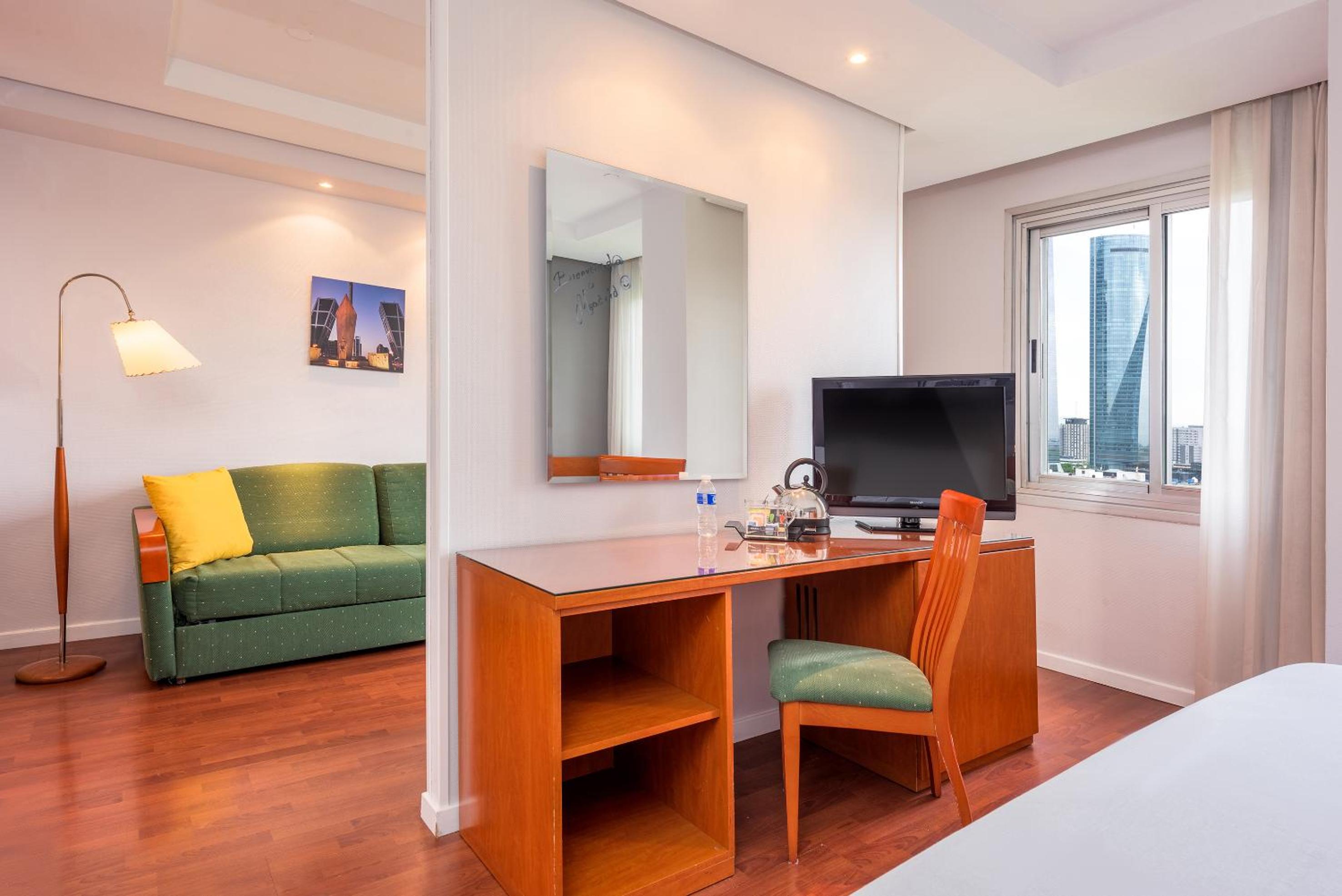 Premium Double Room with Lounge