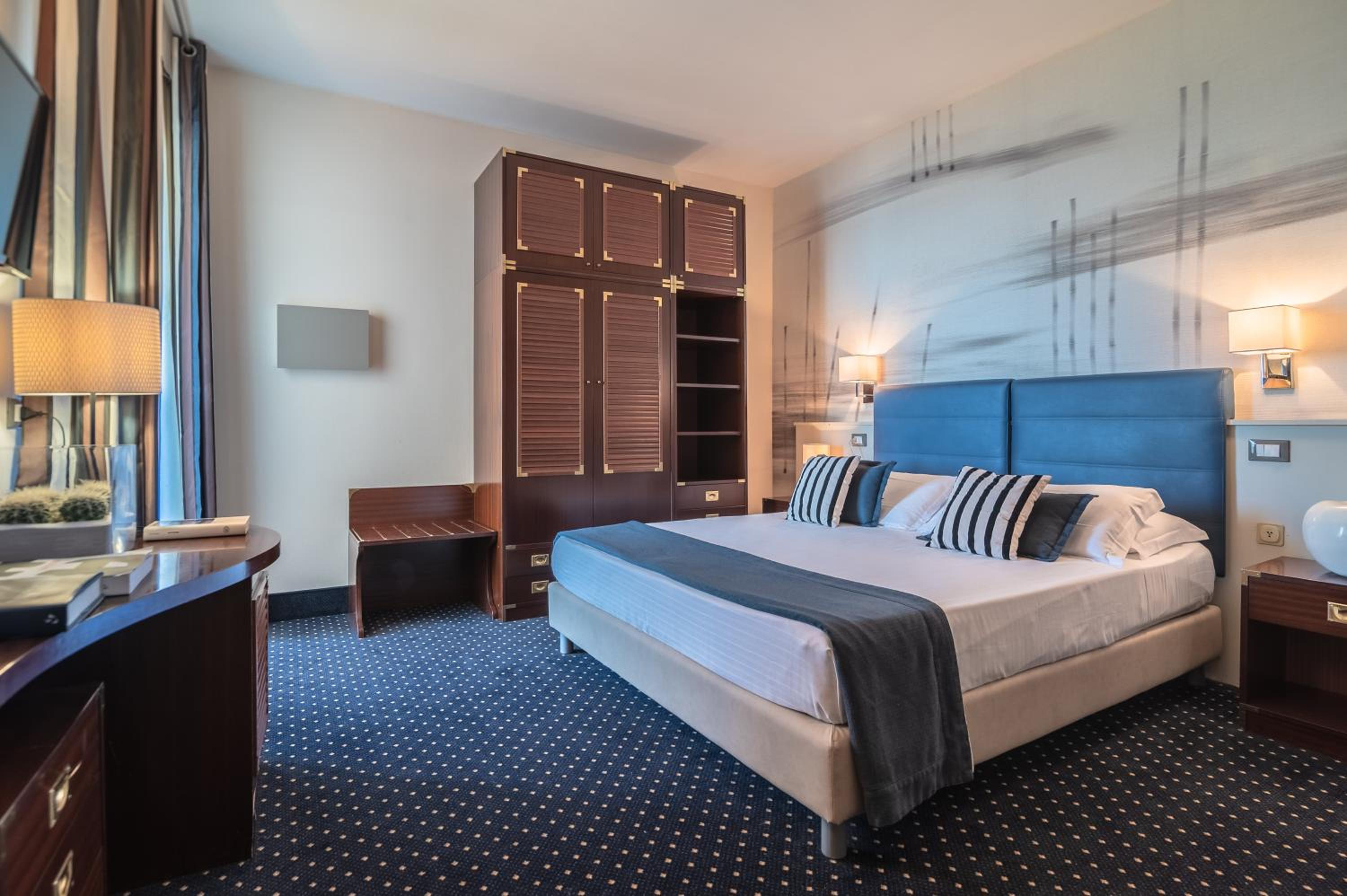 Two Connecting Classic Double or Twin Rooms