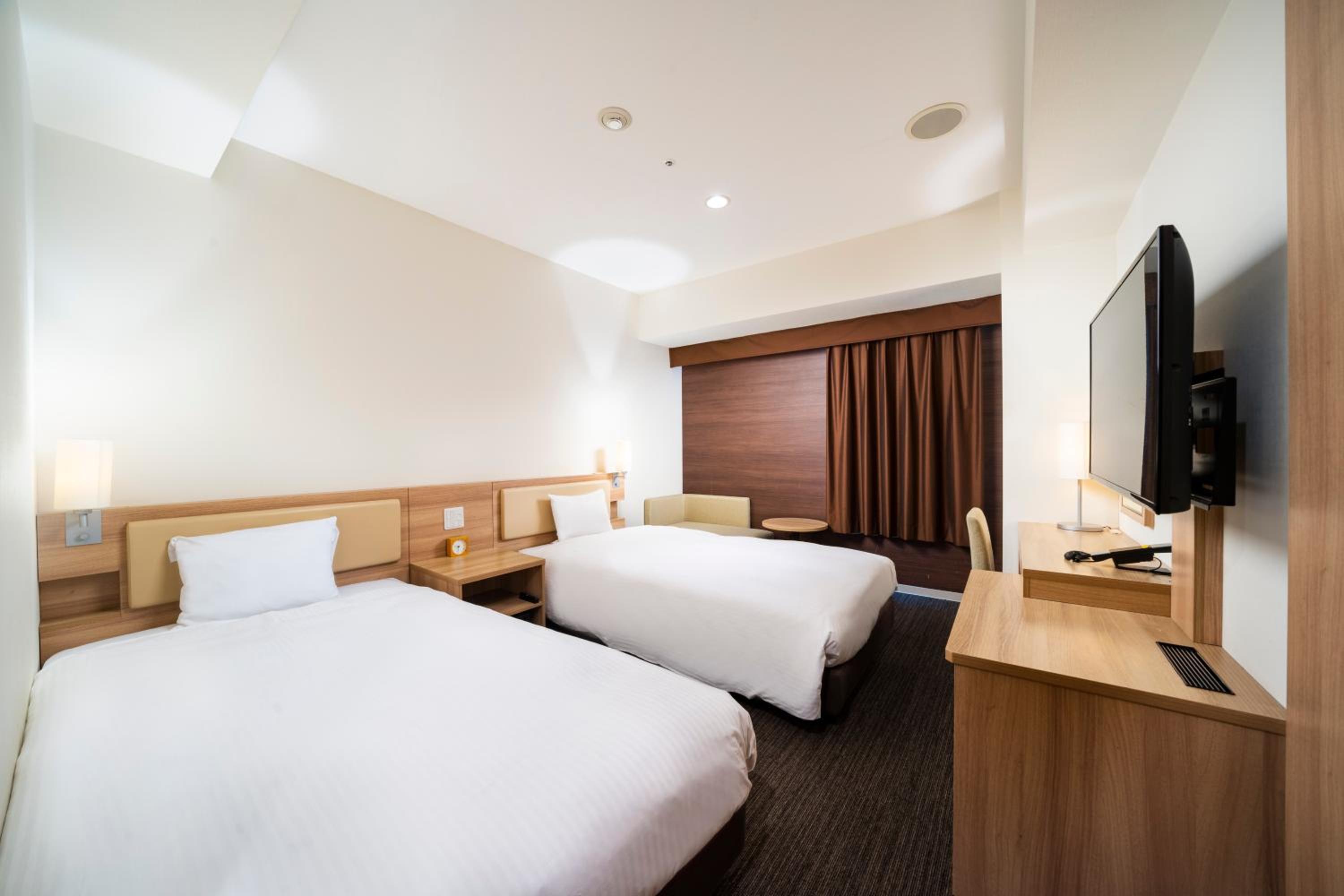 Twin Room - Non-Smoking
