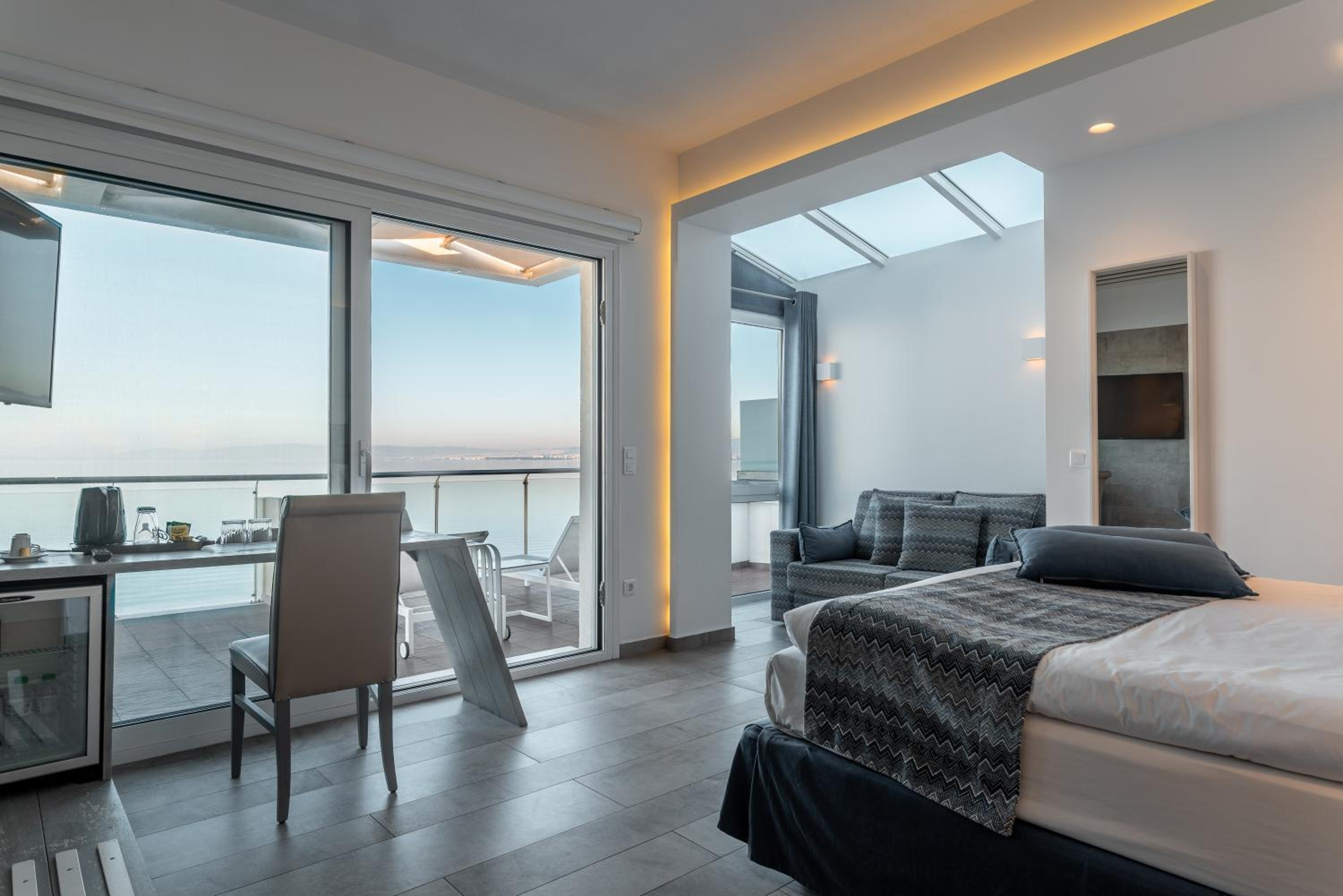 Aeolus Coco-Mat Suite with Panoramic Sea View