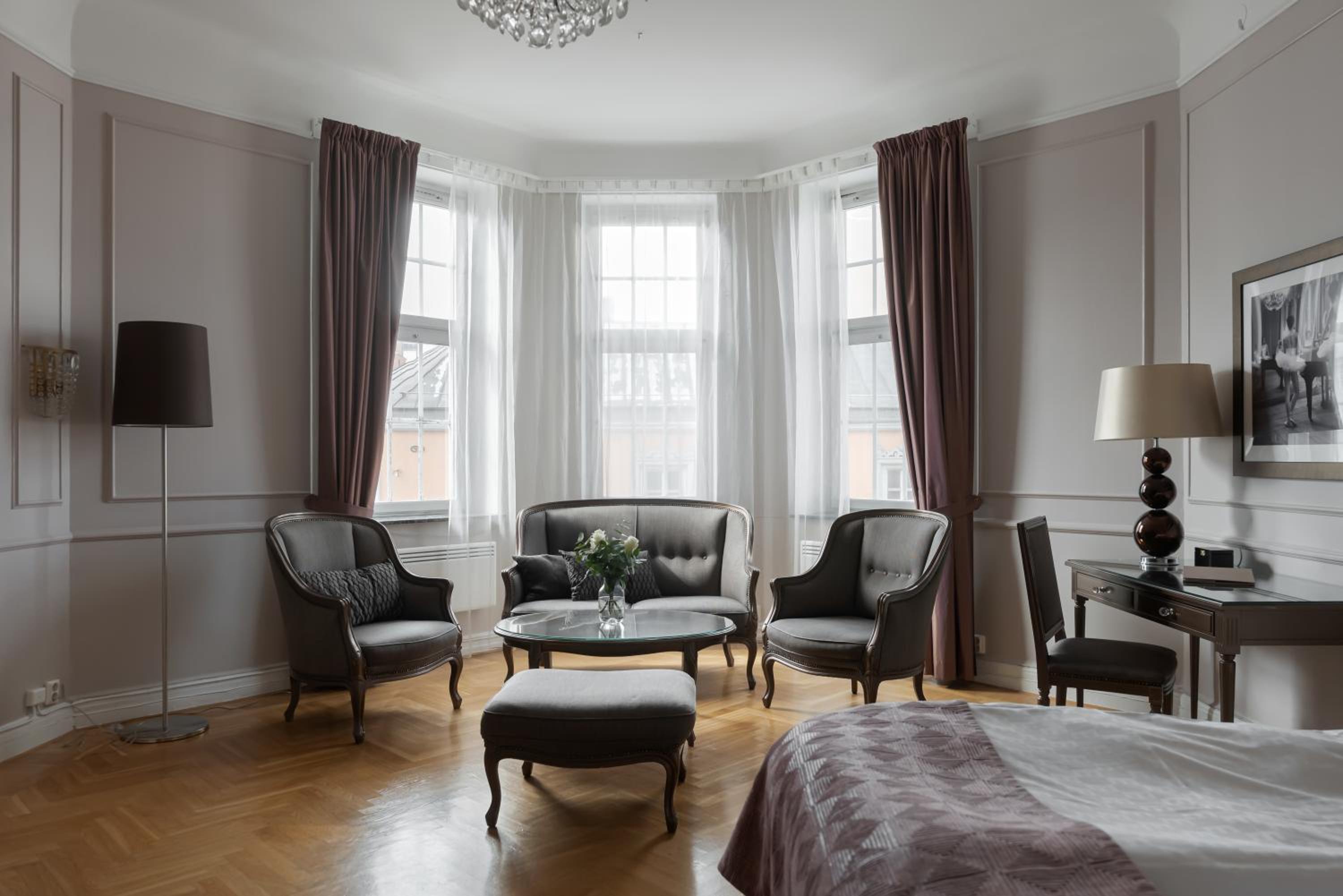 Deluxe Double or Twin Room