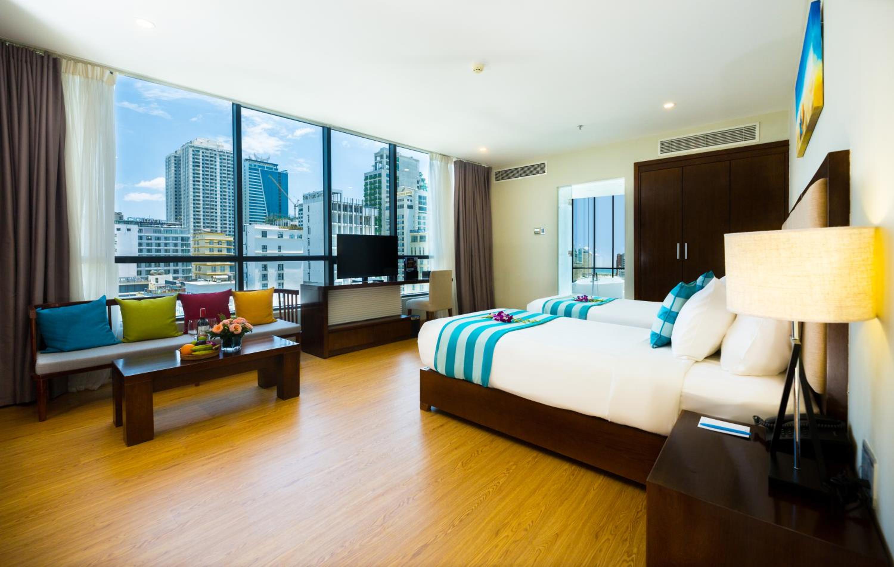 Deluxe Twin Room Sea View with Bathutub