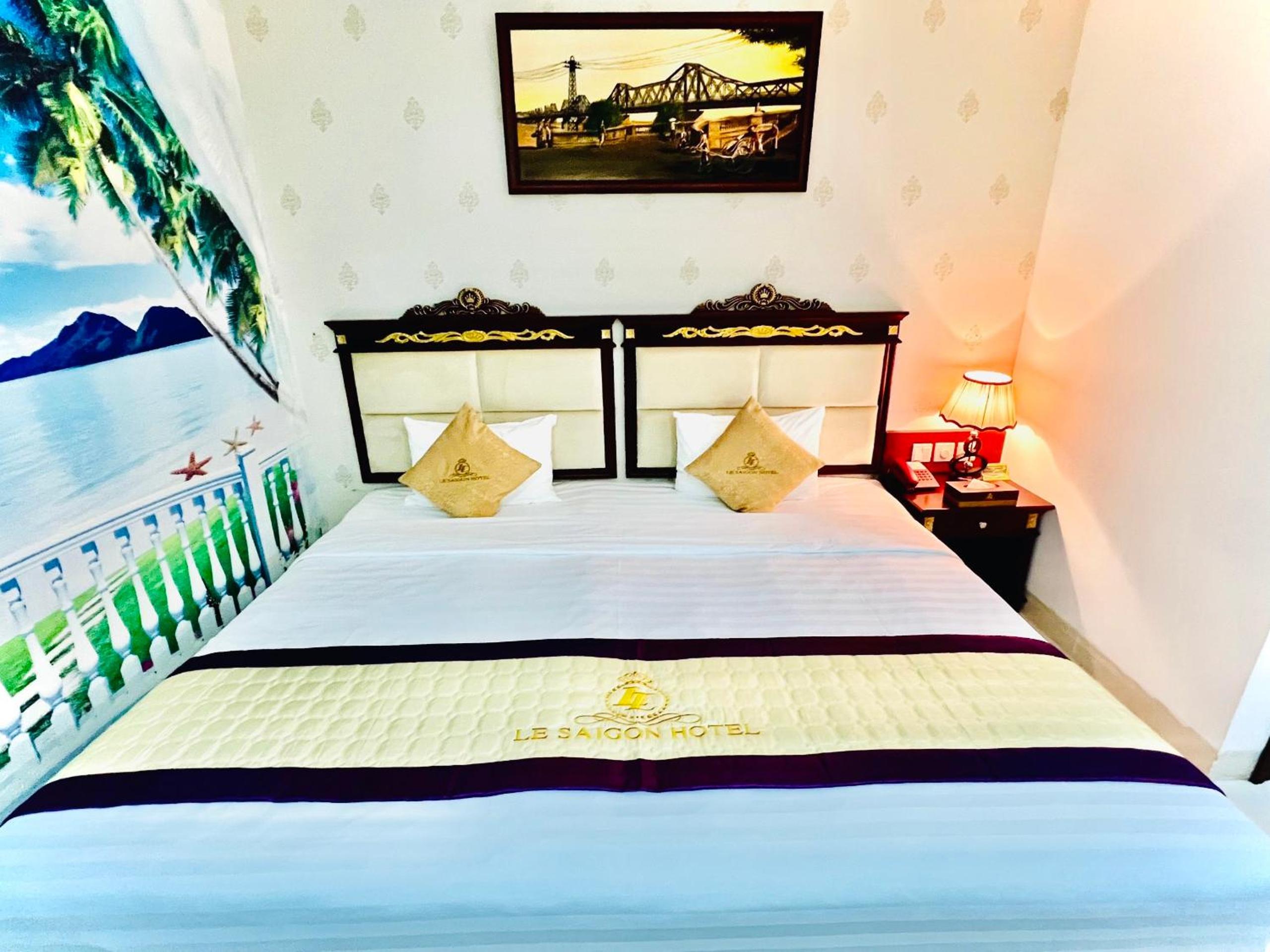 Deluxe Double Room-No Window