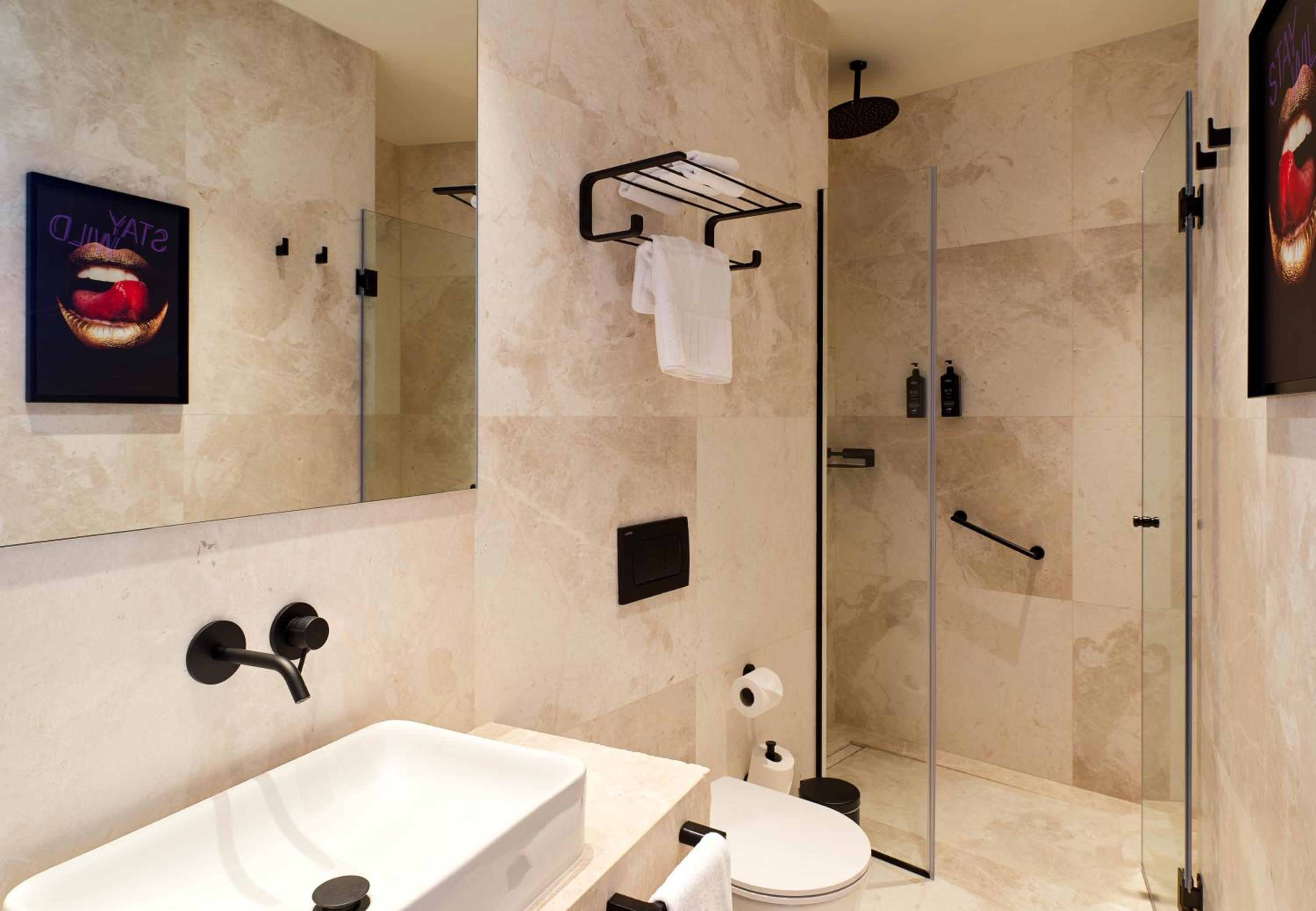 Heaven Suite Front Sea View with Business Lounge Access