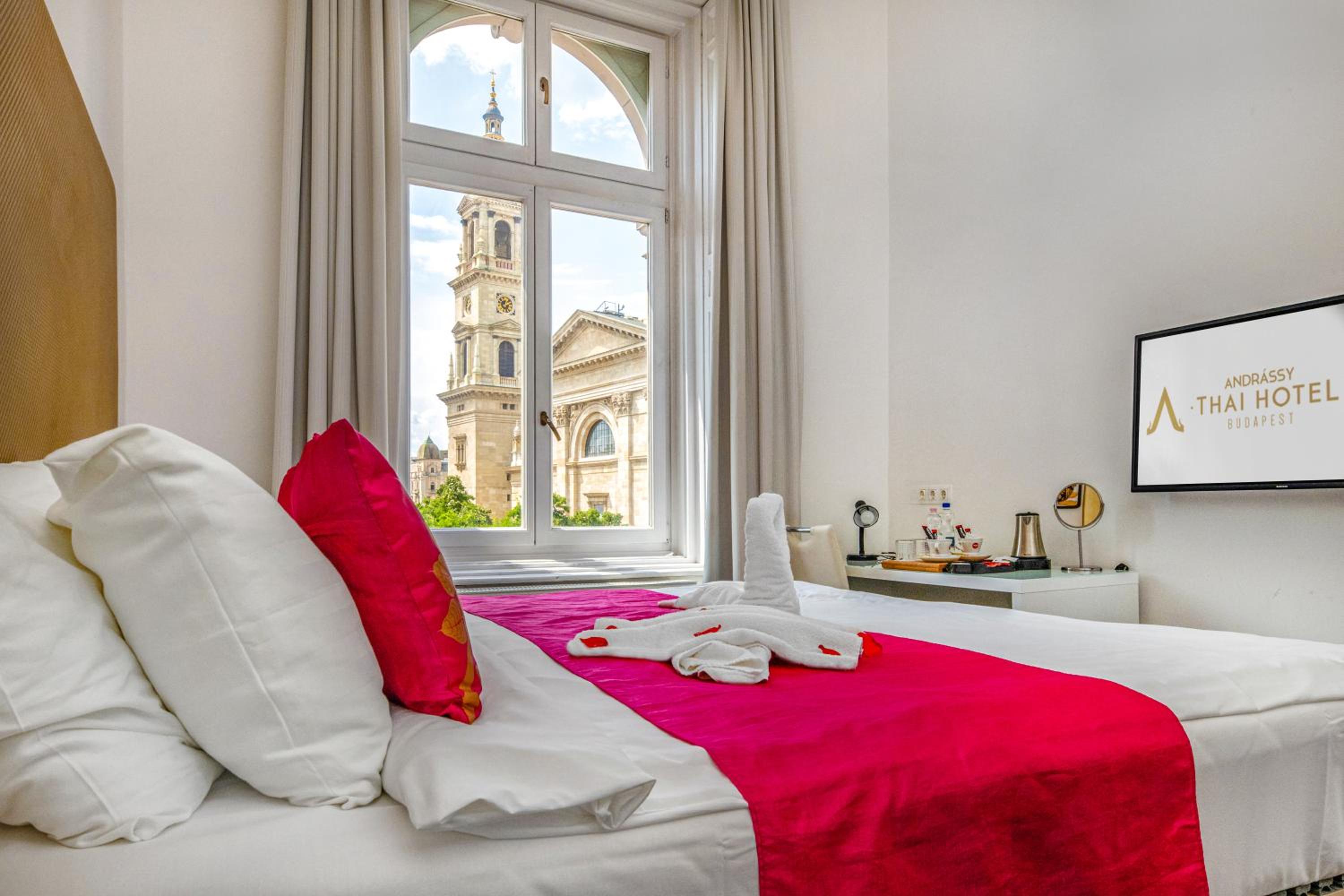 Superior Room with Basilica View