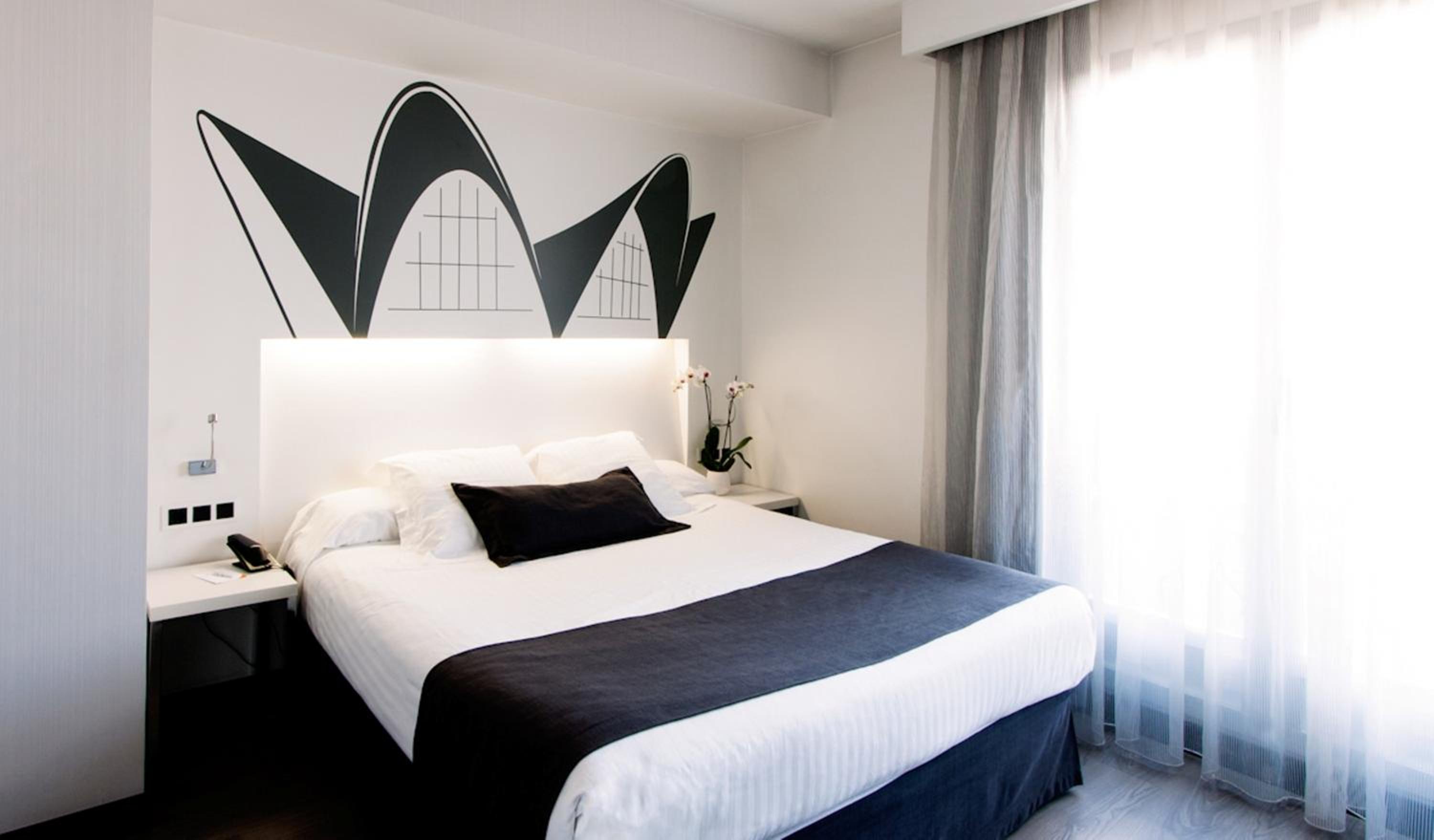 Double Room for Single Use with City View