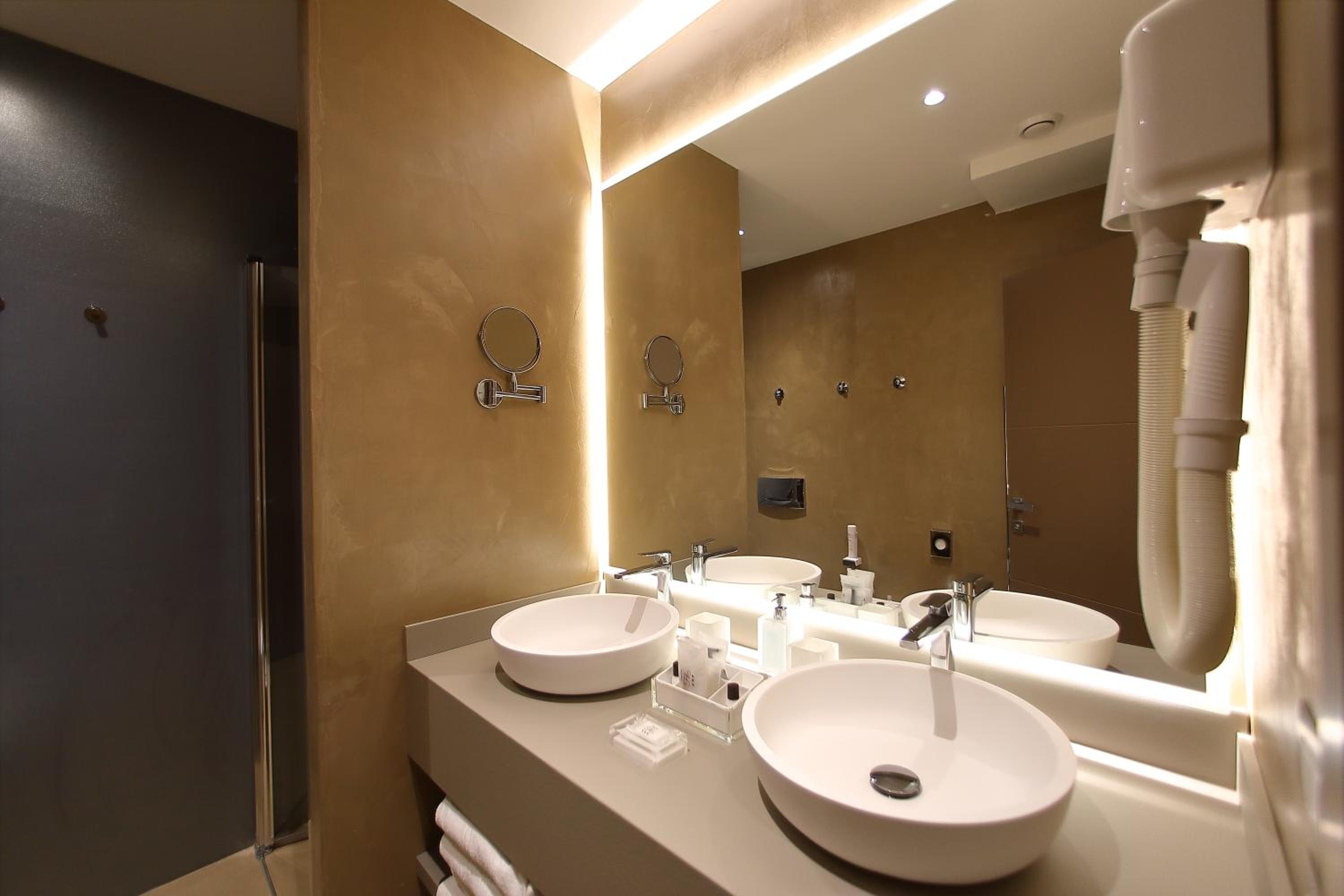 Triple Room with Lake View