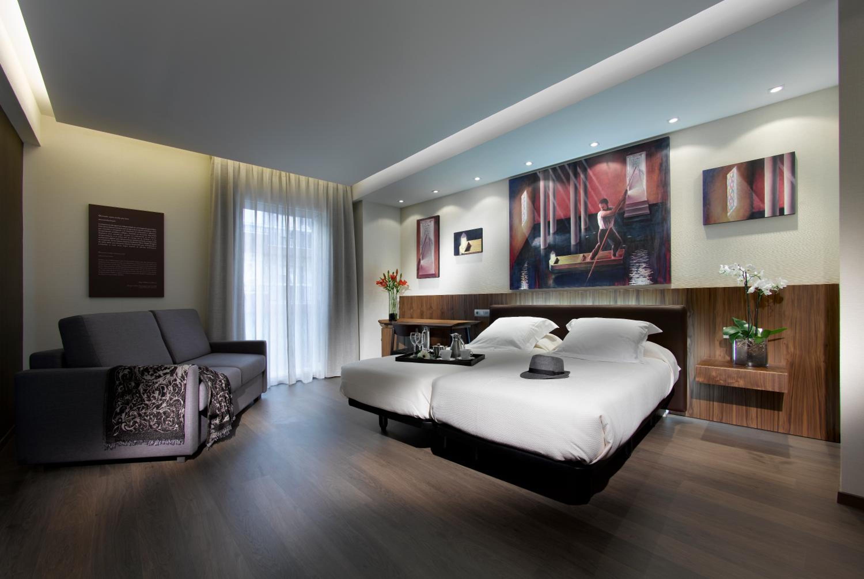 Twin Room With Extra Bed (2 Adults + 1 Child)