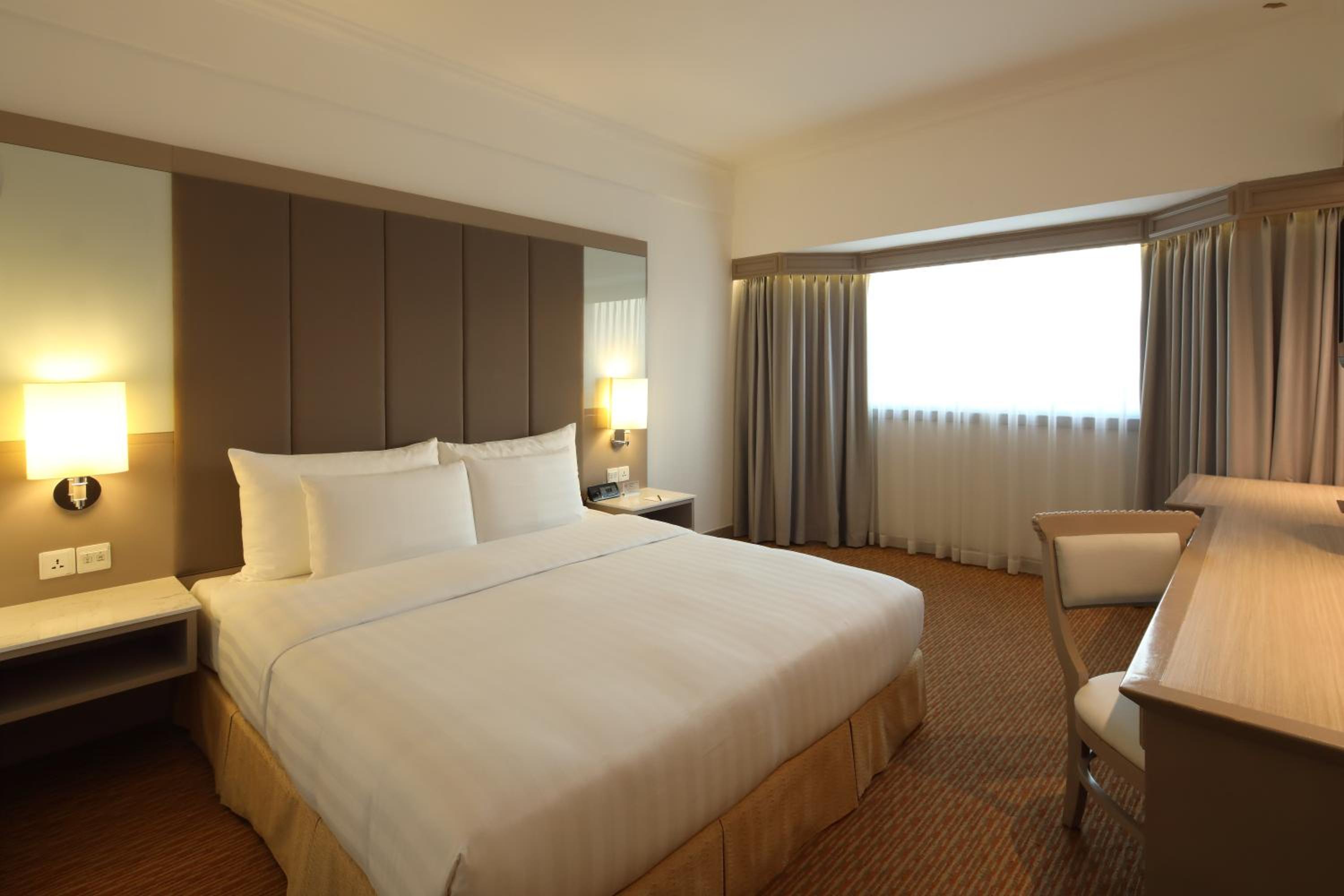 Deluxe Room with City View