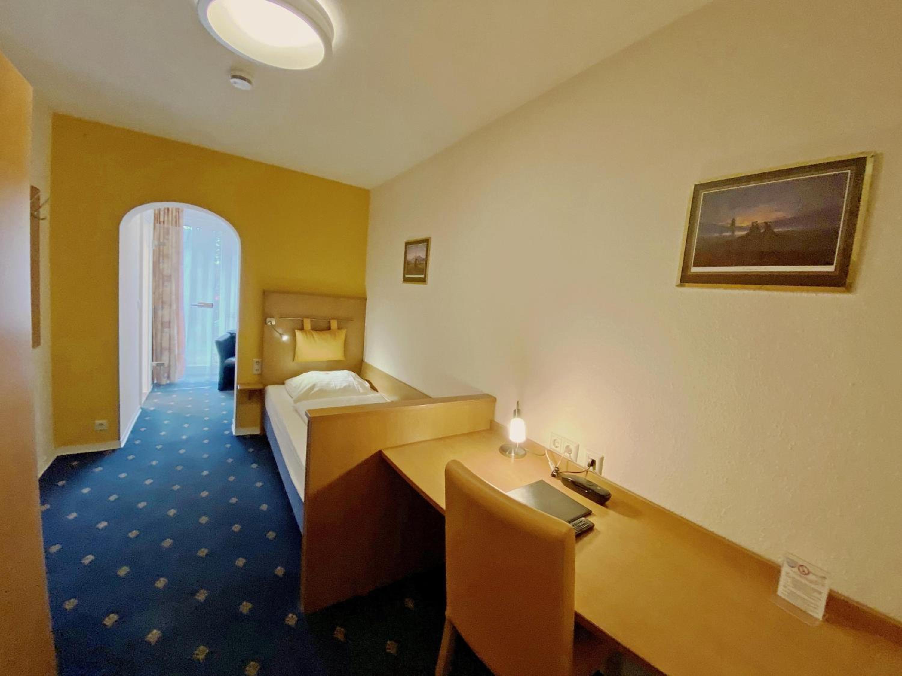 Comfort Single Room