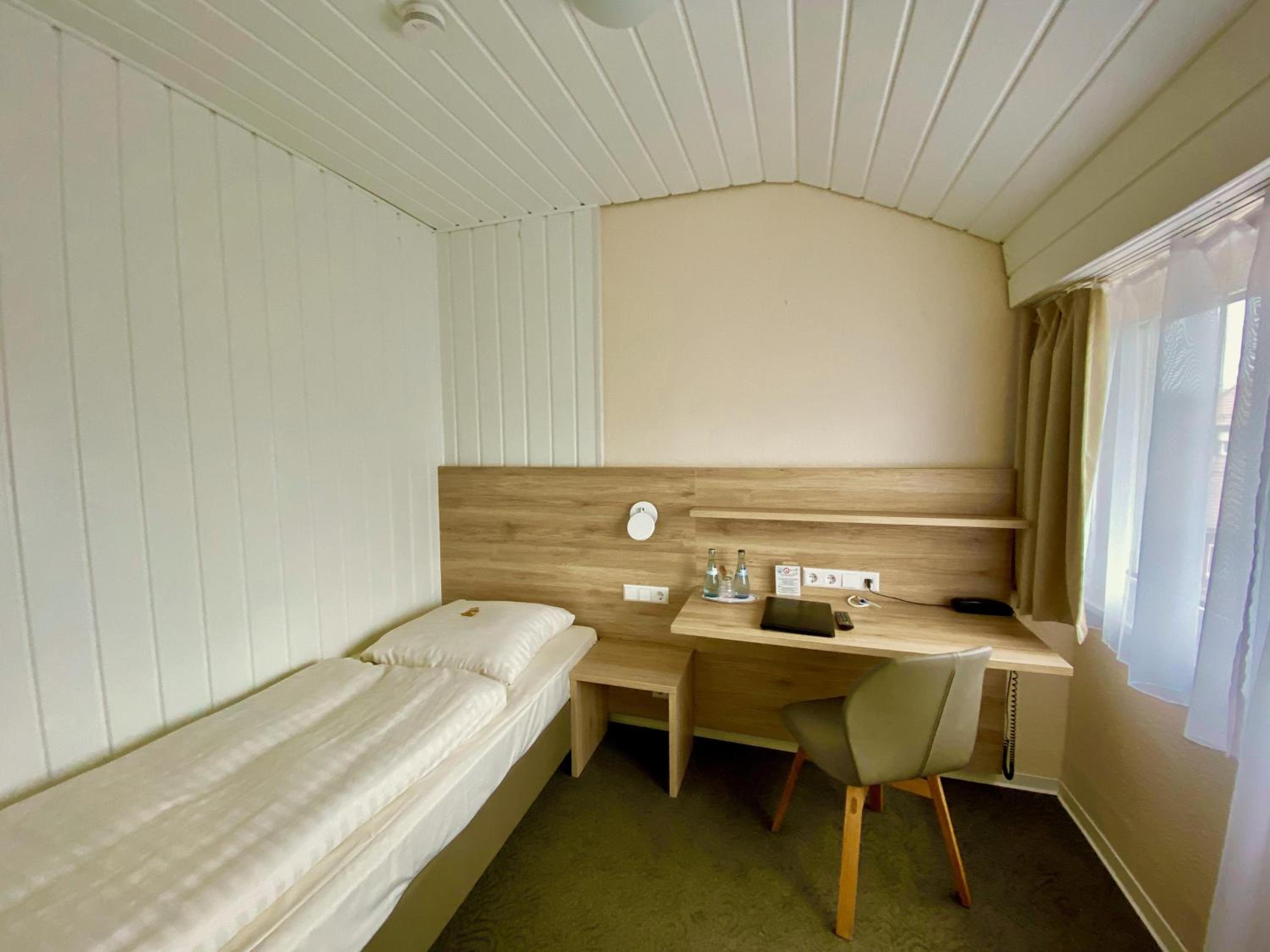 Comfort Single Room