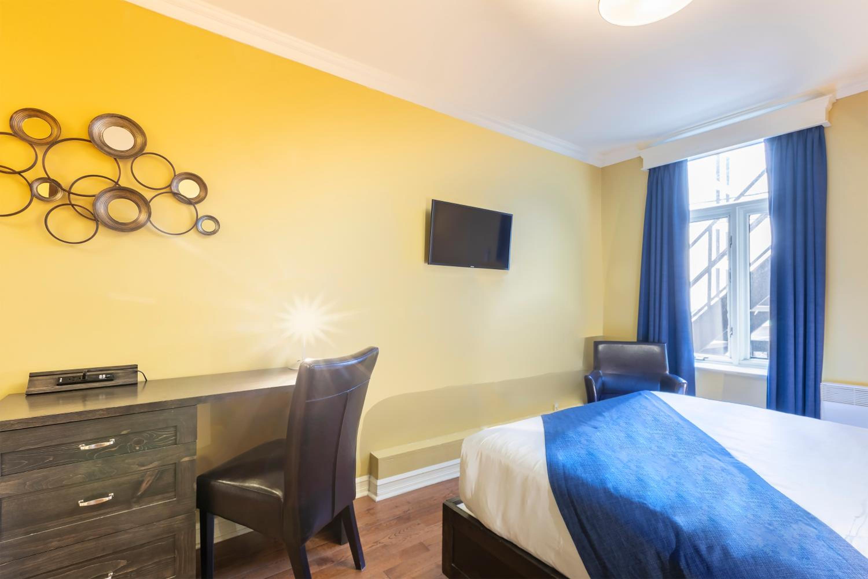 Double Room - Non-Smoking 