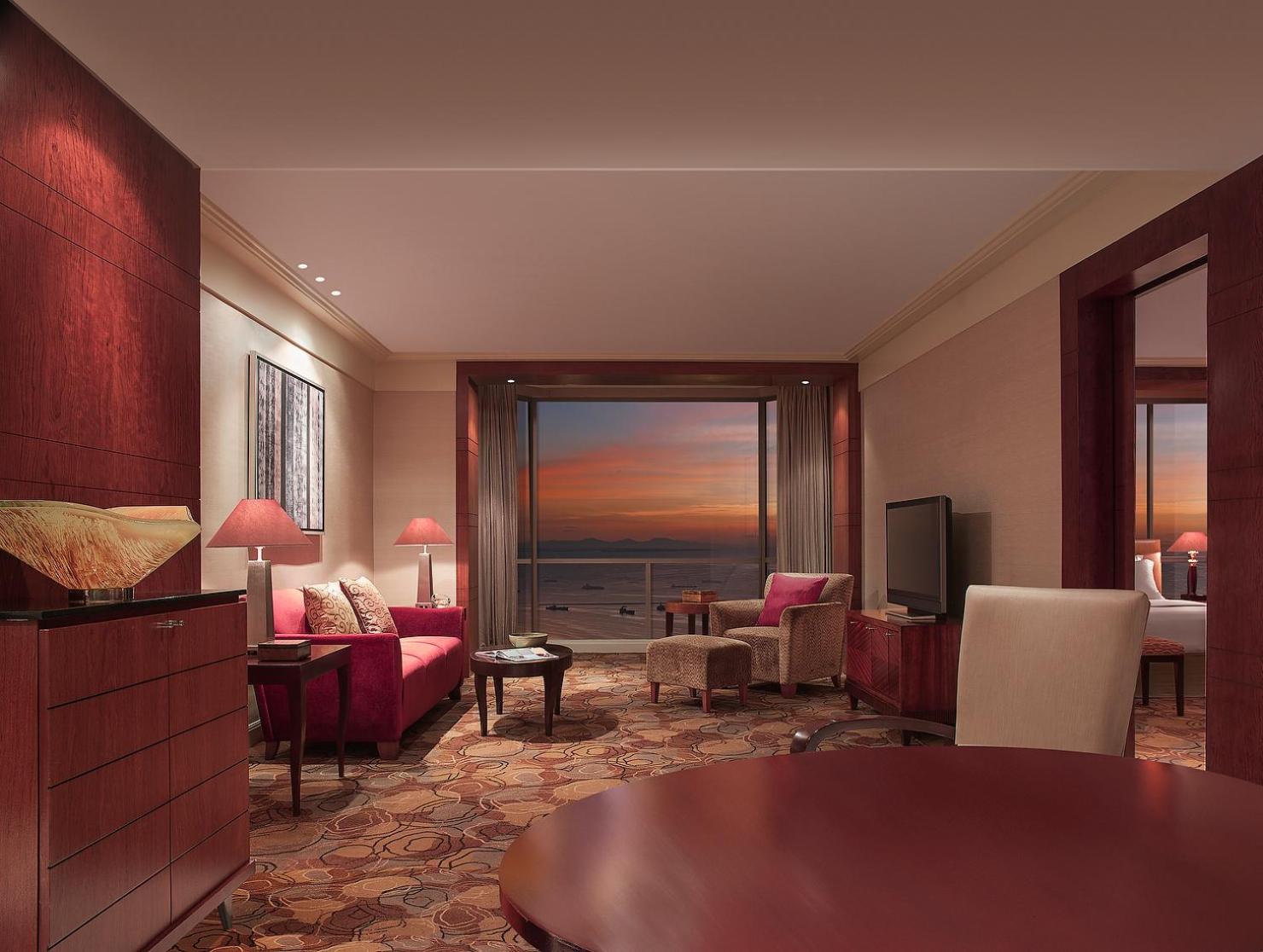 Bay View Suite