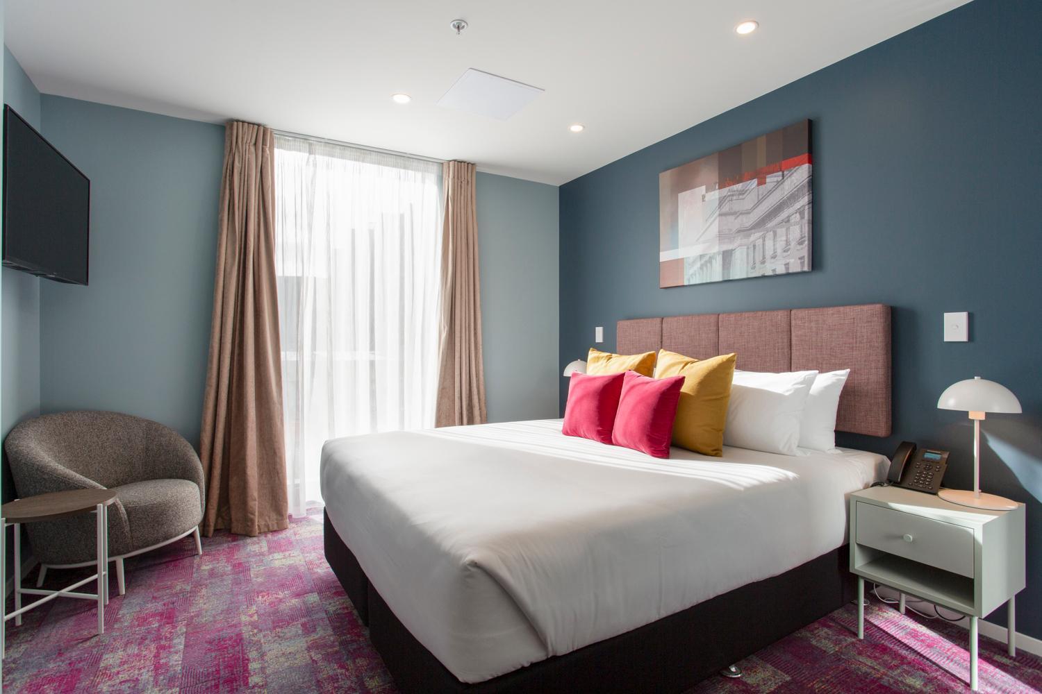 Studio Apartment with King Bed